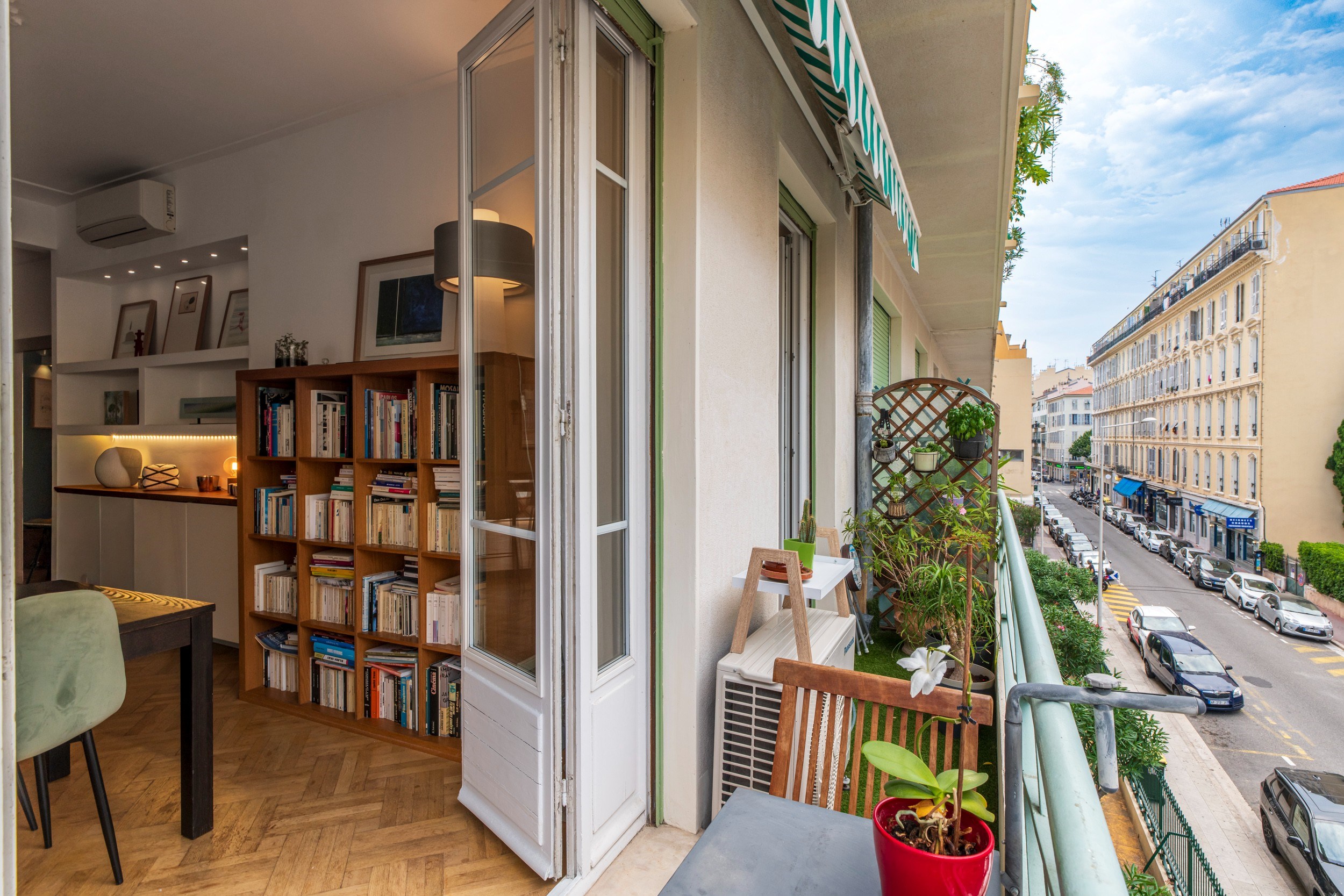  Elegant renovated apartment in a landmark architectural building in central Nice - 物件實景