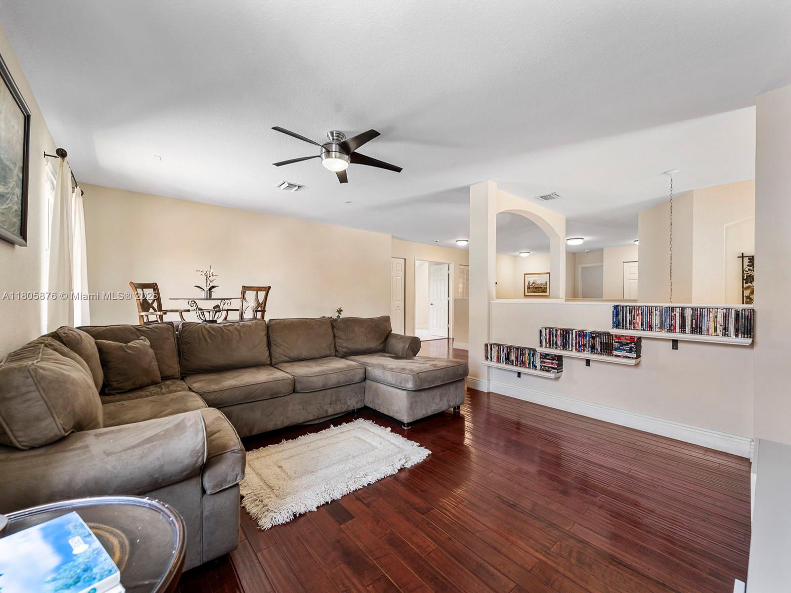 Weston, Florida, 33332, United States, 5 Bedrooms Bedrooms, ,5 BathroomsBathrooms,Residential,For Sale,1826480
