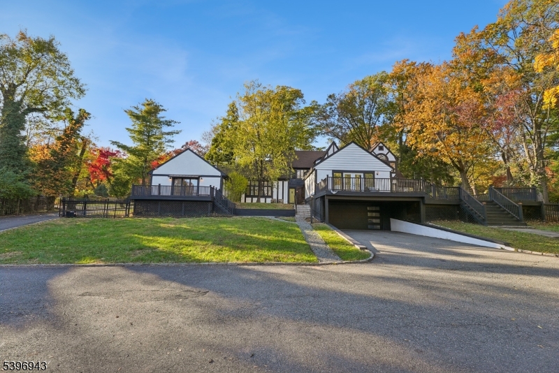 South Orange Village Twp., New Jersey, 07079, United States, 8 Bedrooms Bedrooms, ,7 BathroomsBathrooms,Residential,For Sale,1991818