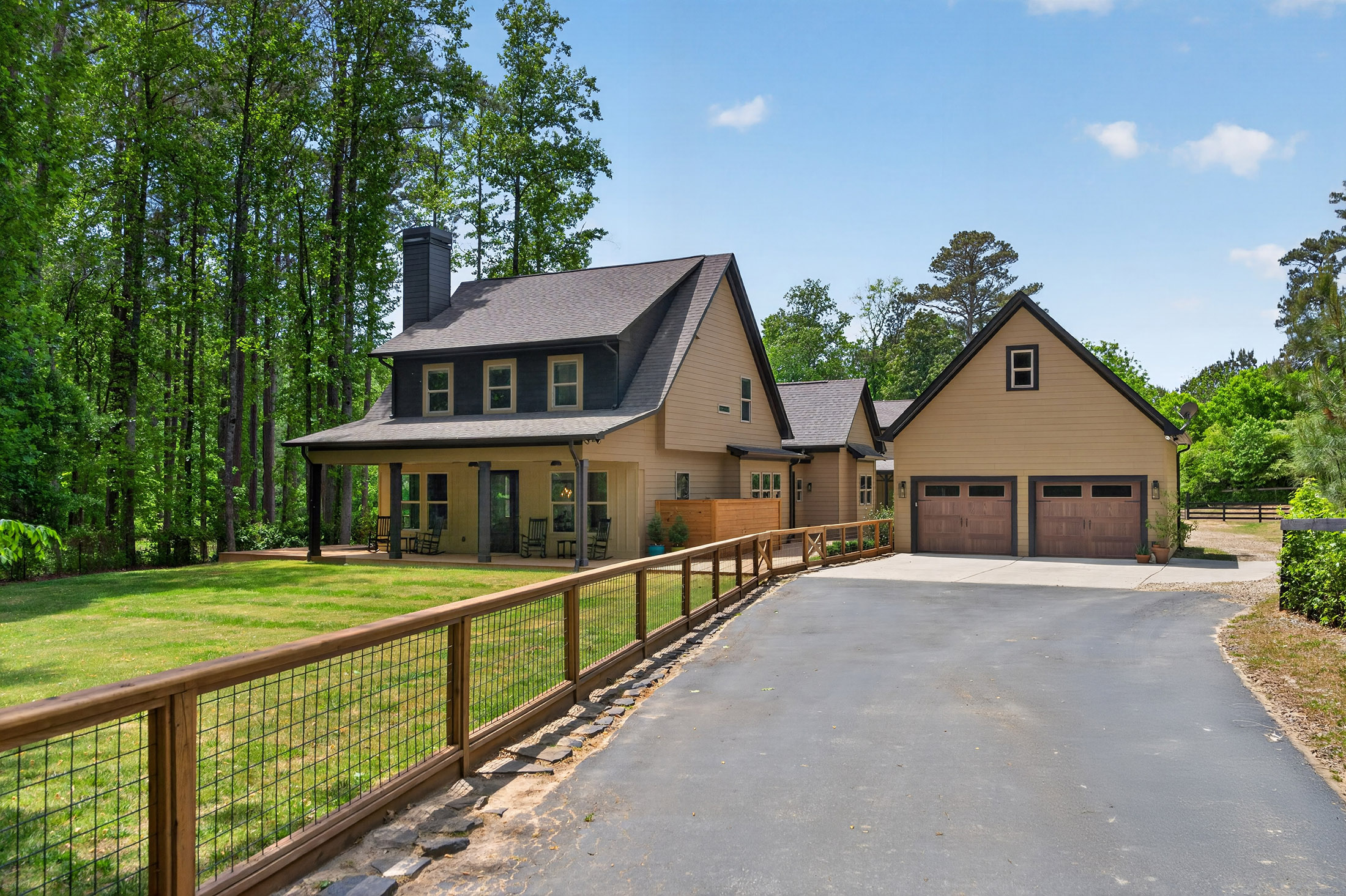  Classic Southern Craftsman Farmhouse - 物件實景