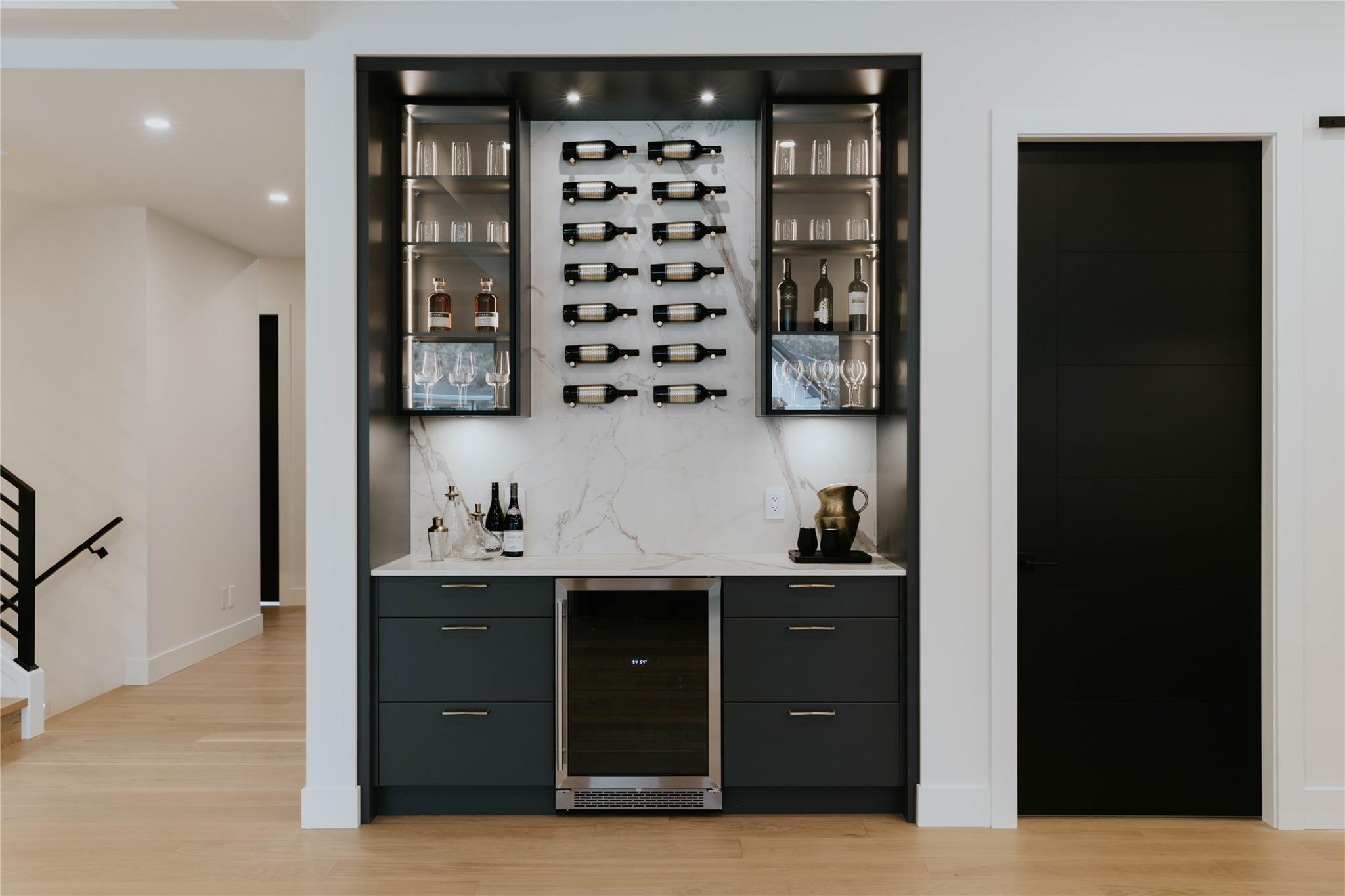 KELOWNA, British Columbia, V1W 0C4, CA, 5 Bedrooms Bedrooms, ,4 BathroomsBathrooms,Residential,For Sale,1960562