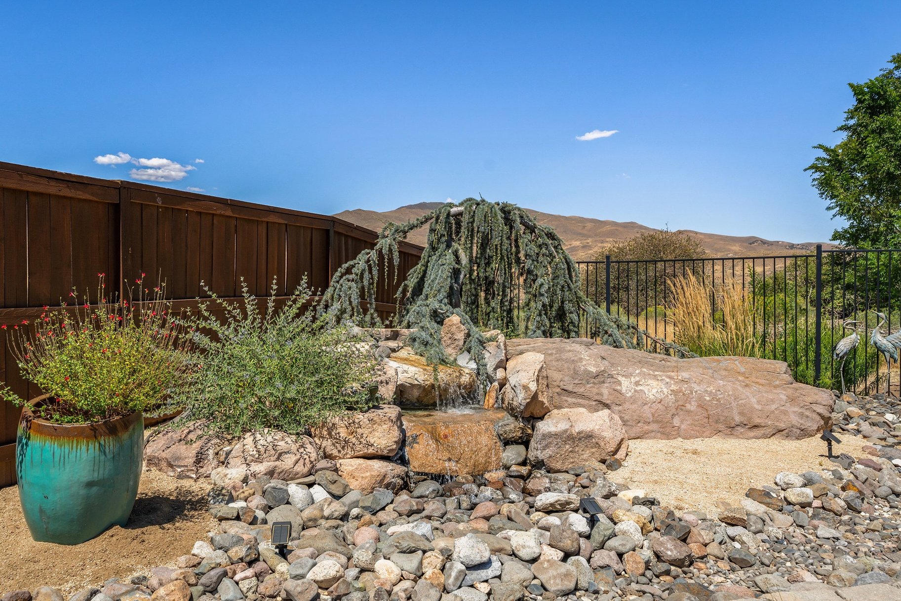  Private Luxury Retreat in Verdi with Custom Designer Finishes & Peavine Views - 物件實景