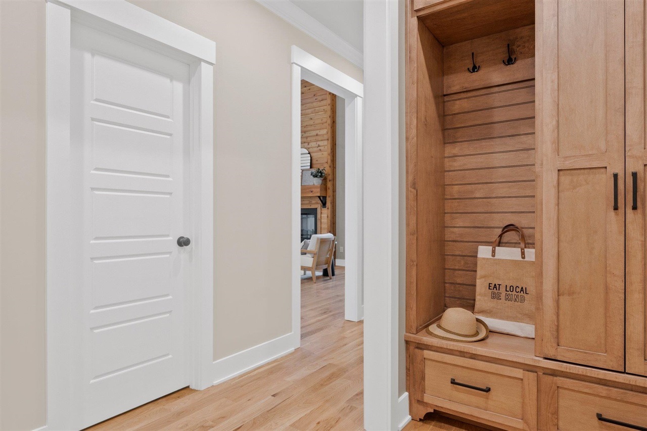 Franklin, Kentucky, 42134, United States, 3 Bedrooms Bedrooms, ,3 BathroomsBathrooms,Residential,For Sale,1988354