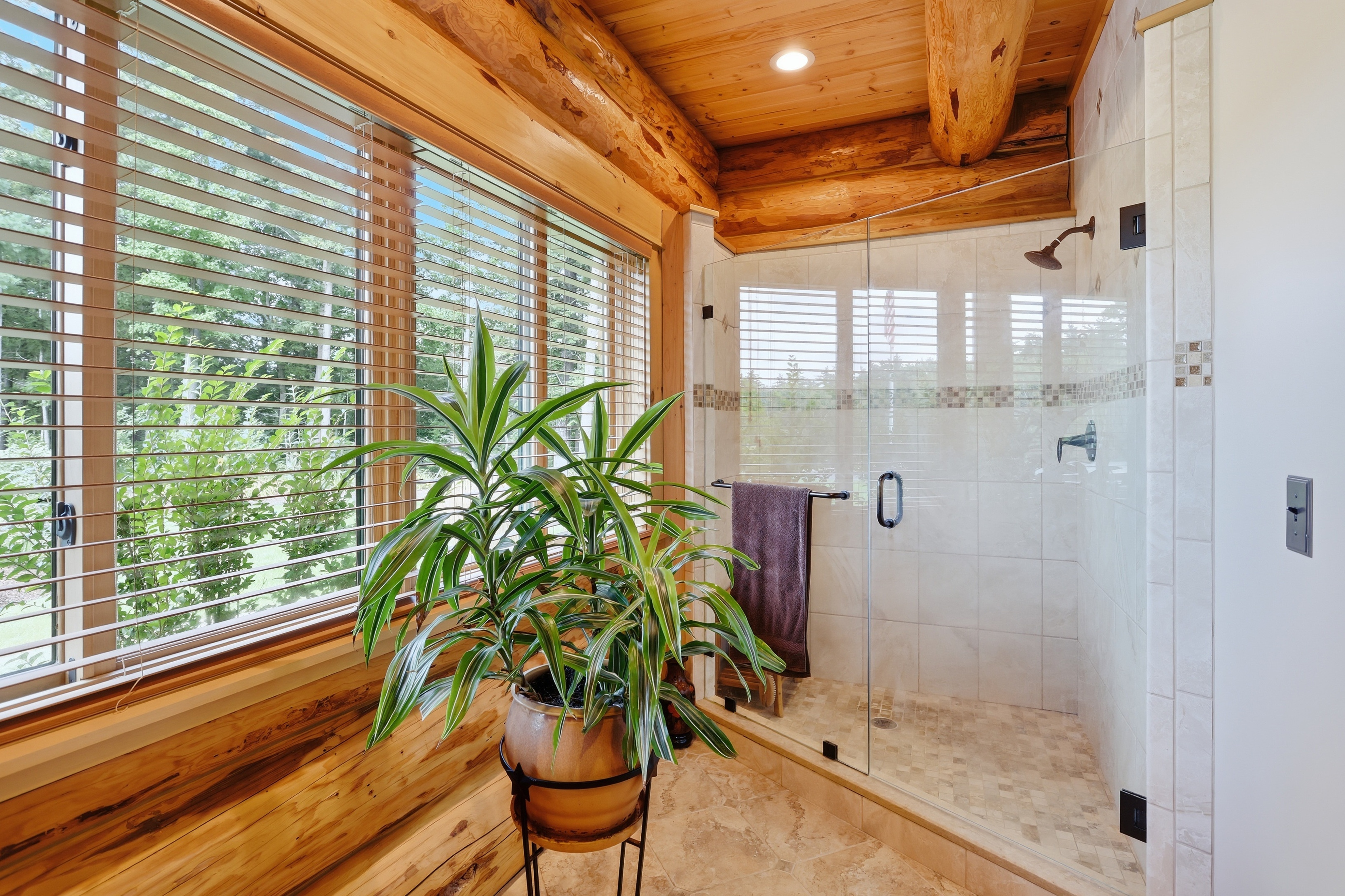  97 Oakmont Ave, Westminster, MA, 01473 - 物件實景