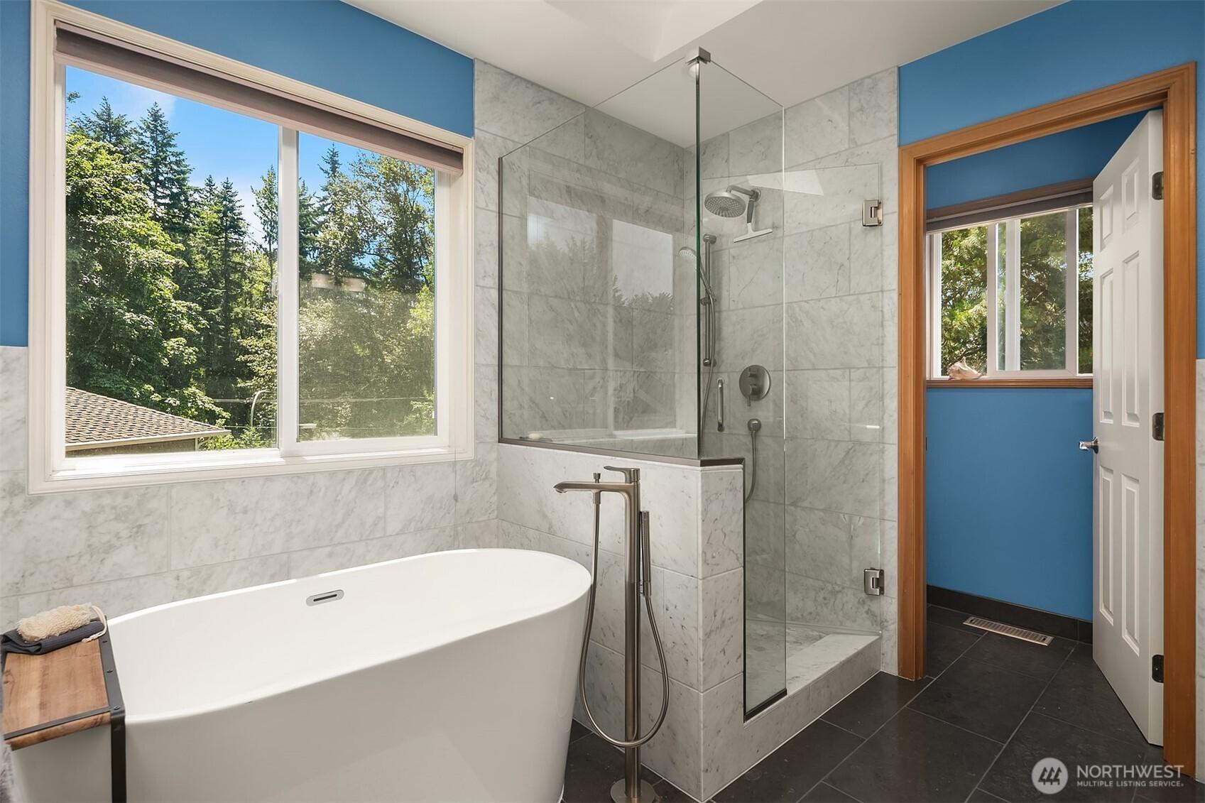 RENTON, Washington, 98059, United States, 4 Bedrooms Bedrooms, ,4 BathroomsBathrooms,Residential,For Sale,1882417
