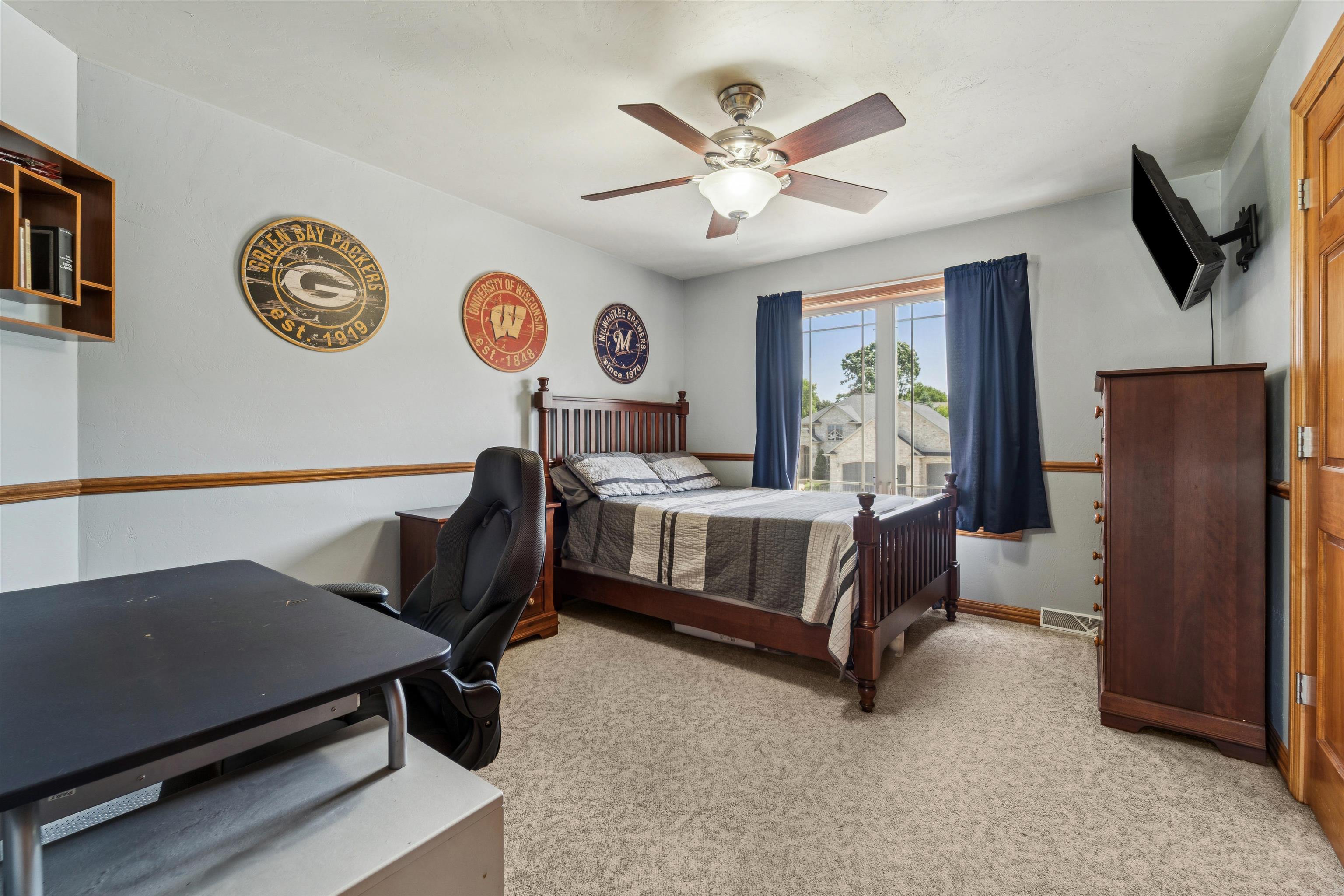 GREEN BAY, Wisconsin, 54311, United States, 4 Bedrooms Bedrooms, ,4 BathroomsBathrooms,Residential,For Sale,1911025