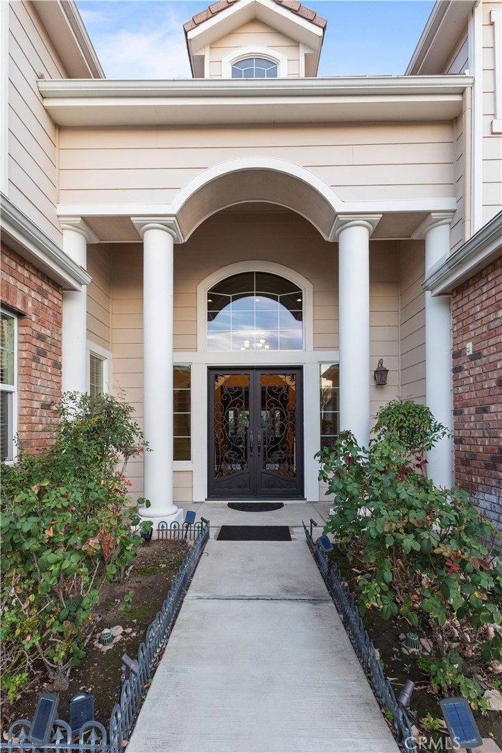 Highland, California, 92346, United States, 5 Bedrooms Bedrooms, ,5 BathroomsBathrooms,Residential,For Sale,1982875