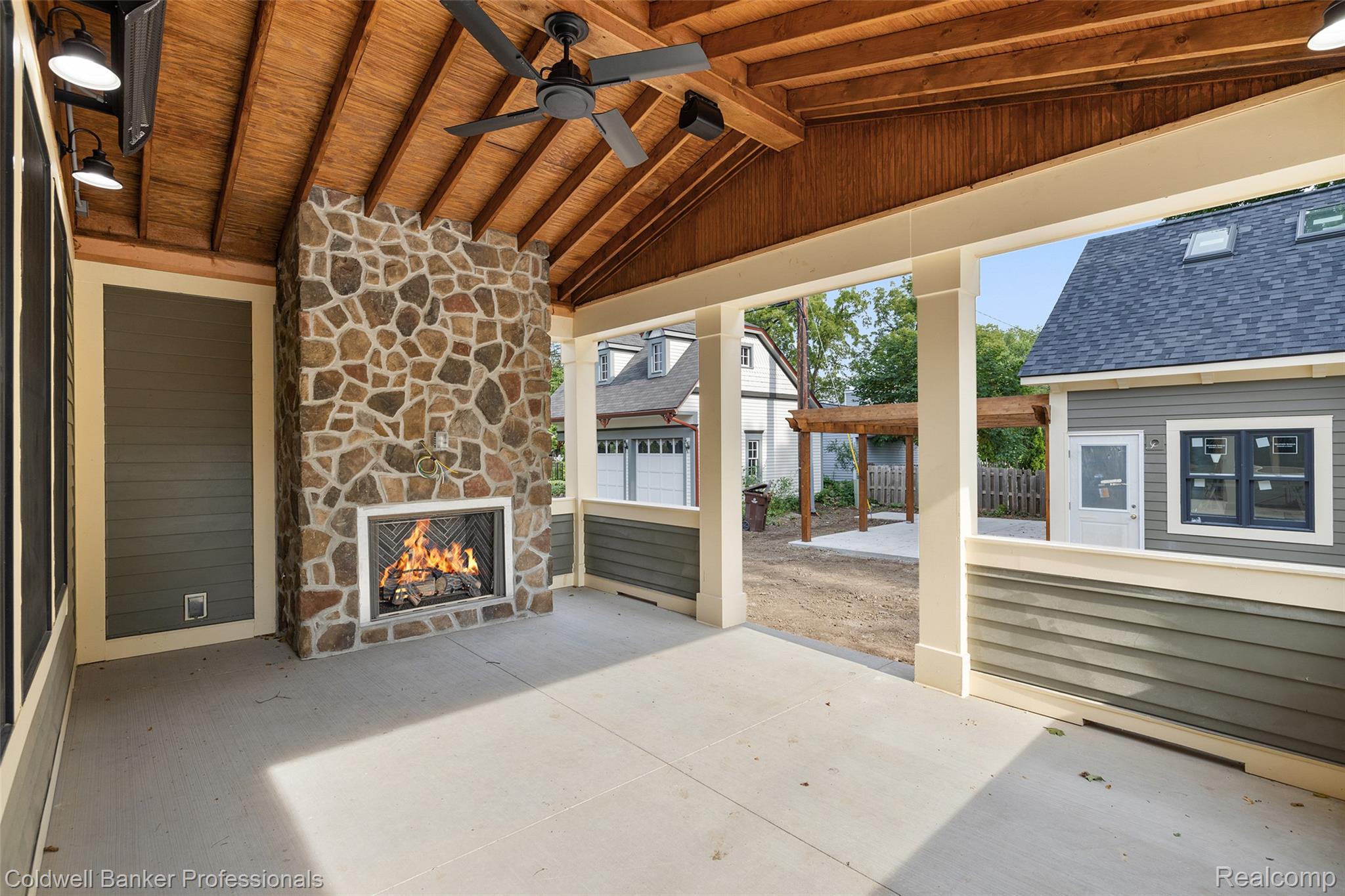 Plymouth, Michigan, 48170, United States, 4 Bedrooms Bedrooms, ,4 BathroomsBathrooms,Residential,For Sale,1986255