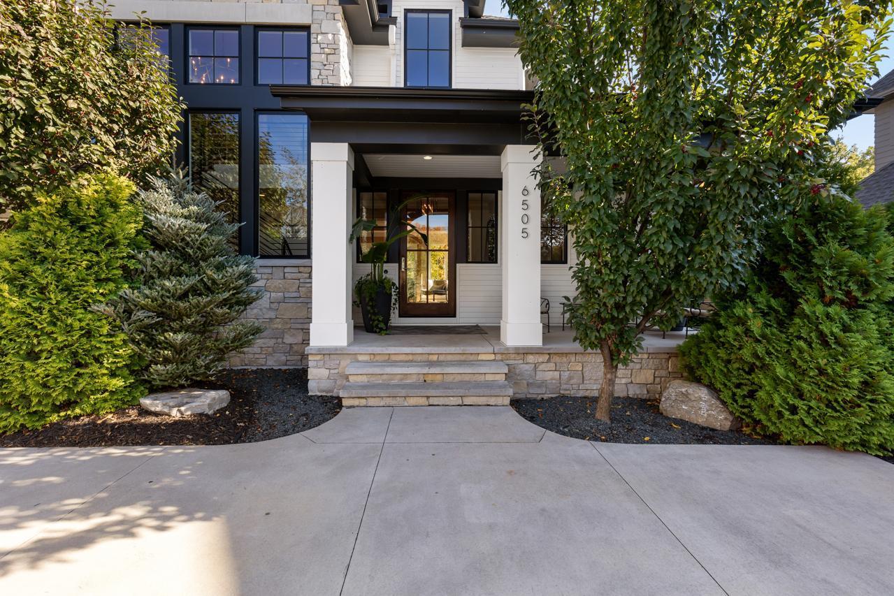 Victoria, Minnesota, 55331, United States, 5 Bedrooms Bedrooms, ,3 BathroomsBathrooms,Residential,For Sale,1994848