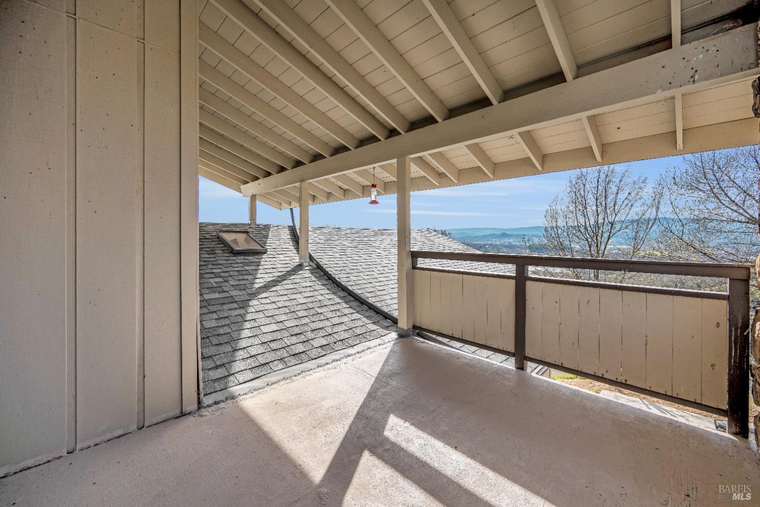 Lakeport, California, 95453, United States, 4 Bedrooms Bedrooms, ,3 BathroomsBathrooms,Residential,For Sale,2015104