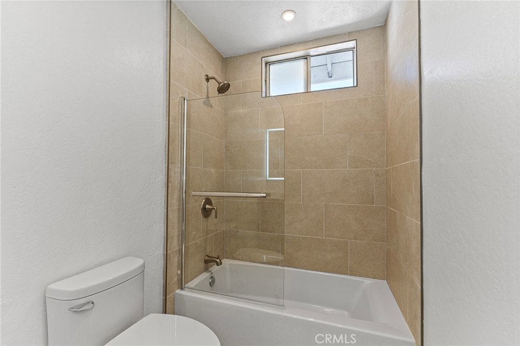 Pasadena, California, 91106, United States, 3 Bedrooms Bedrooms, ,2 BathroomsBathrooms,Residential,For Sale,2005182