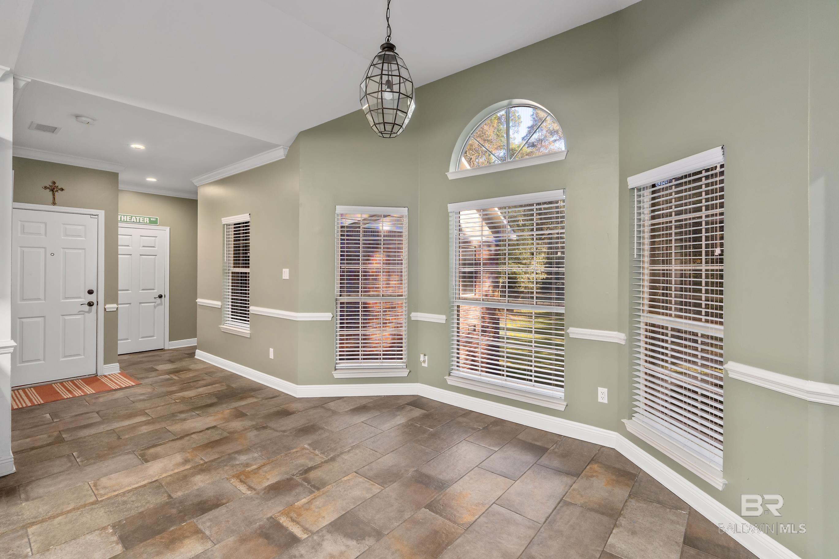 Saraland, Alabama, 36571, United States, 5 Bedrooms Bedrooms, ,7 BathroomsBathrooms,Residential,For Sale,1998378