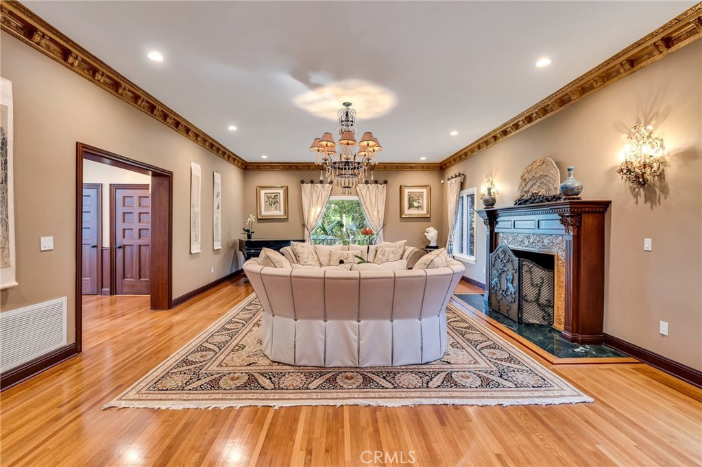 San Marino, California, 91108, United States, 5 Bedrooms Bedrooms, ,6 BathroomsBathrooms,Residential,For Sale,1686890