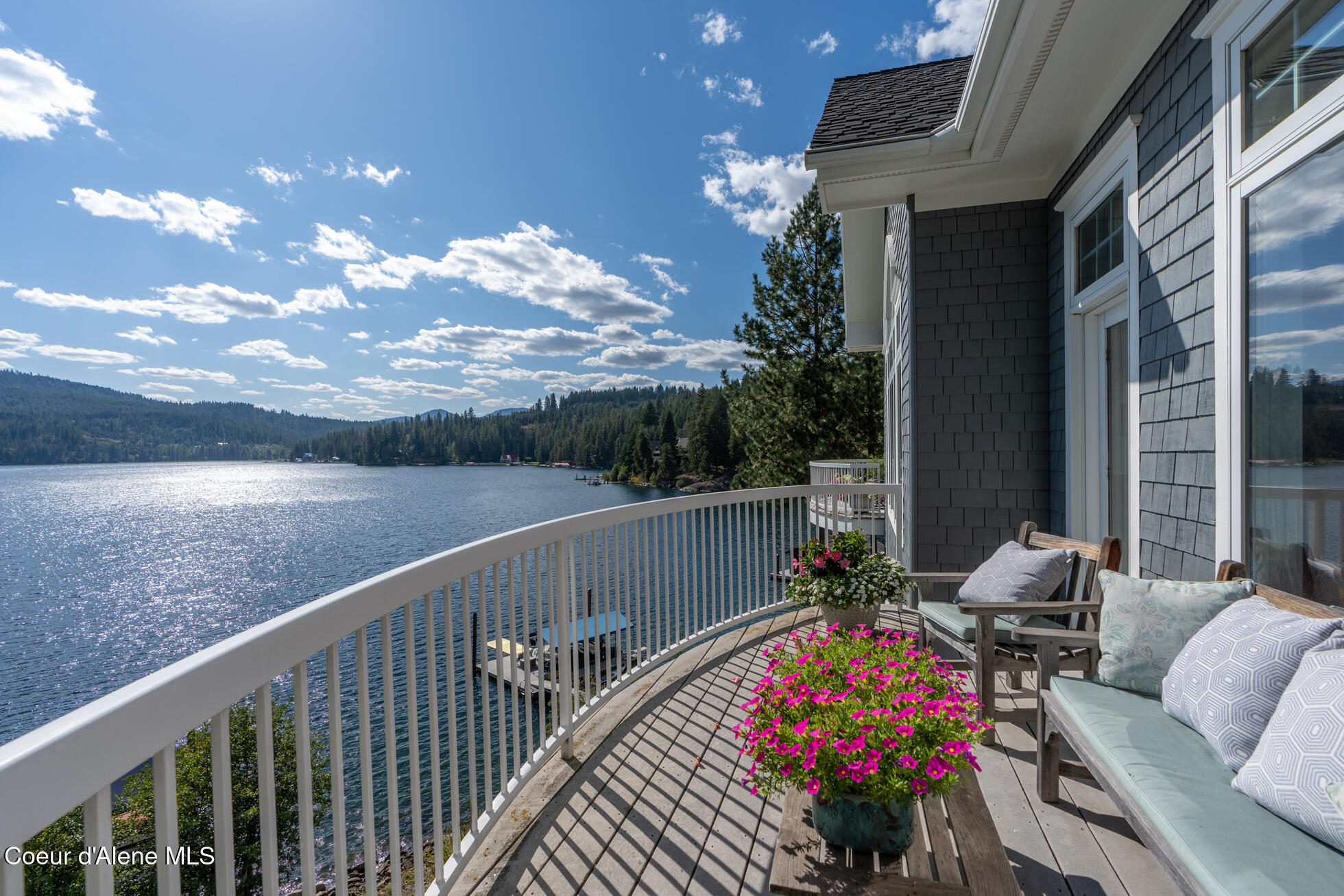 Coeur d'Alene, Idaho, 83814, United States, 4 Bedrooms Bedrooms, ,5 BathroomsBathrooms,Residential,For Sale,1864122
