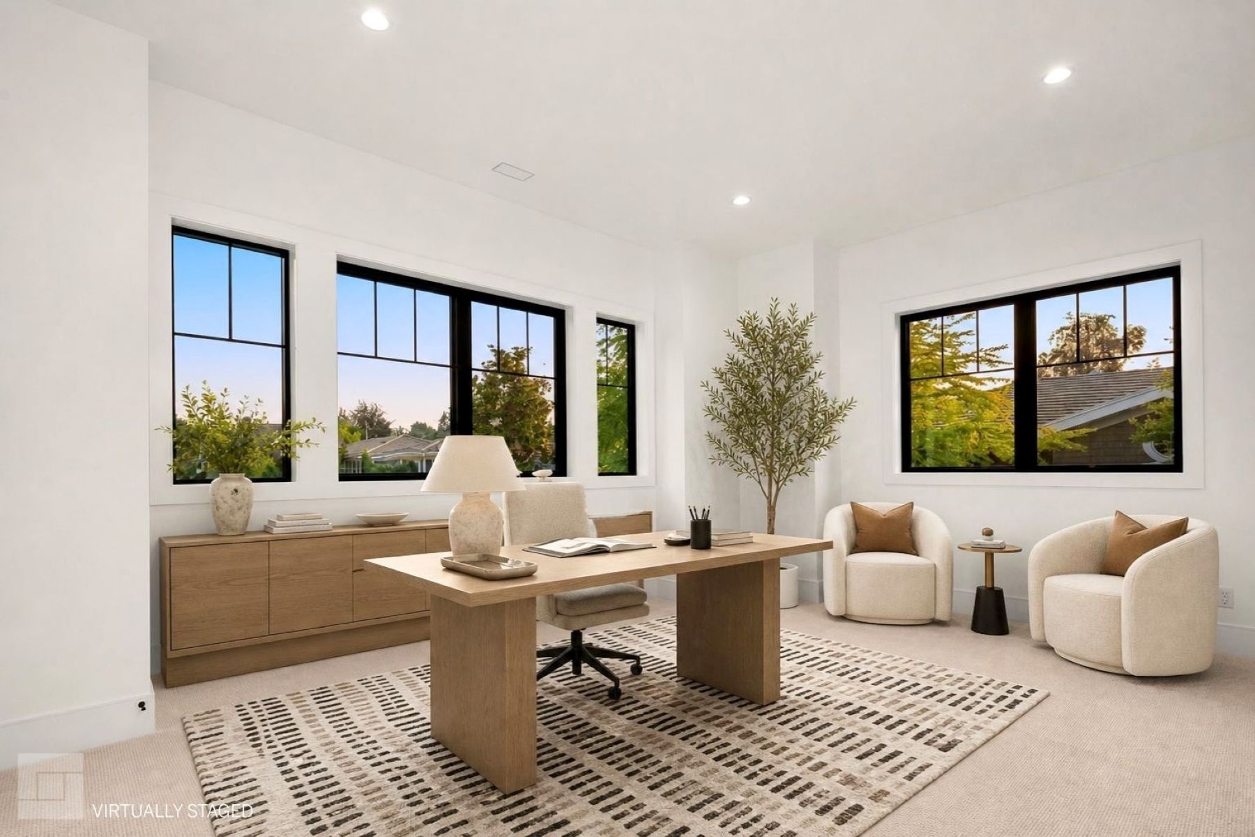  2544 39th Ave E, Seattle, WA 98112 - 物件實景