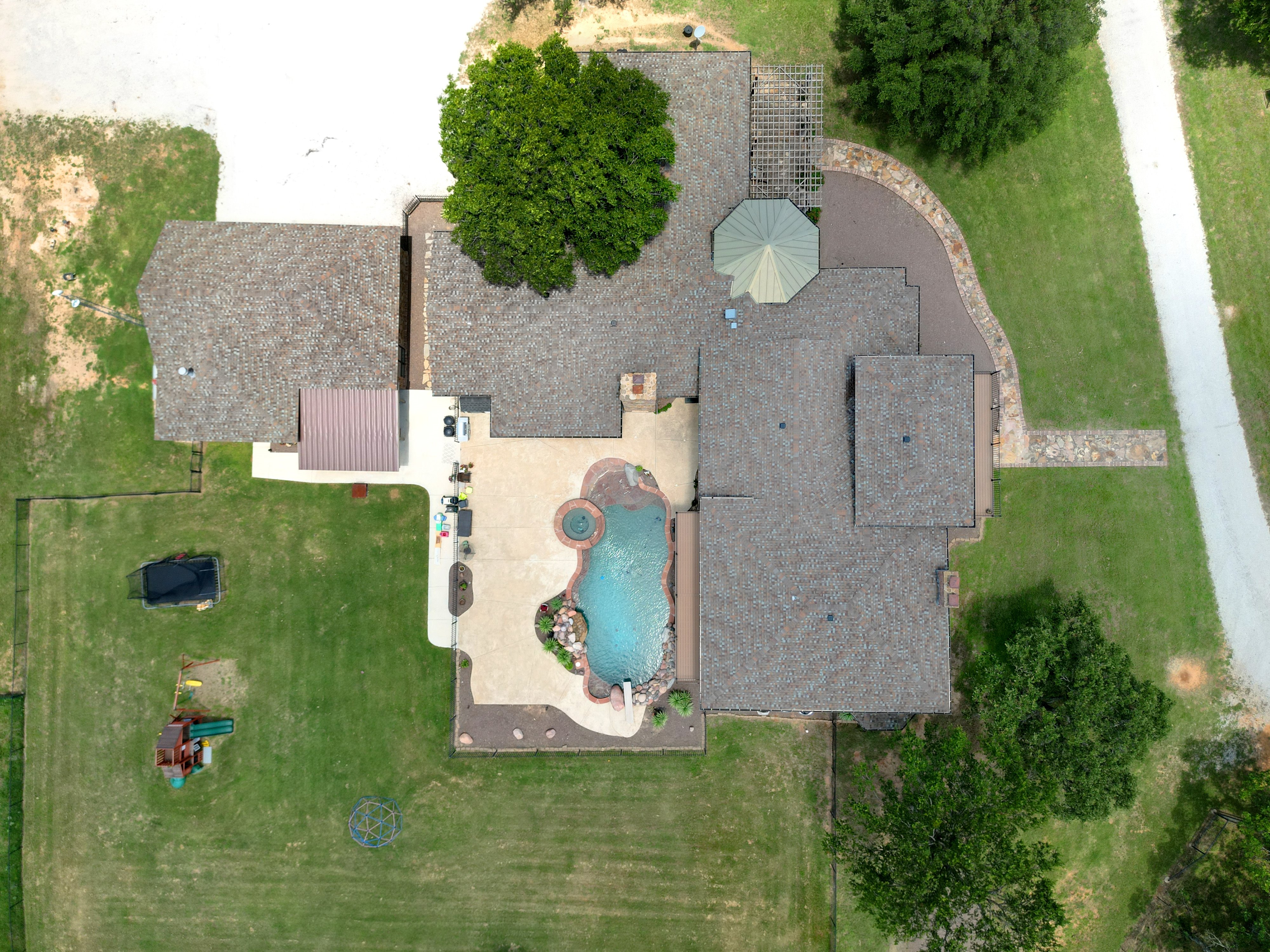 Decatur, Texas, 76234, United States, 7 Bedrooms Bedrooms, ,6 BathroomsBathrooms,Residential,For Sale,1976001