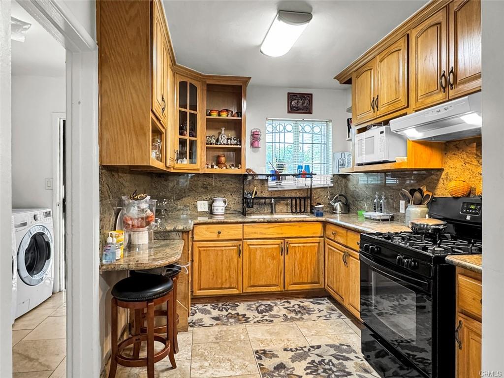 Montebello, California, 90640, United States, 3 Bedrooms Bedrooms, ,3 BathroomsBathrooms,Residential,For Sale,1987402