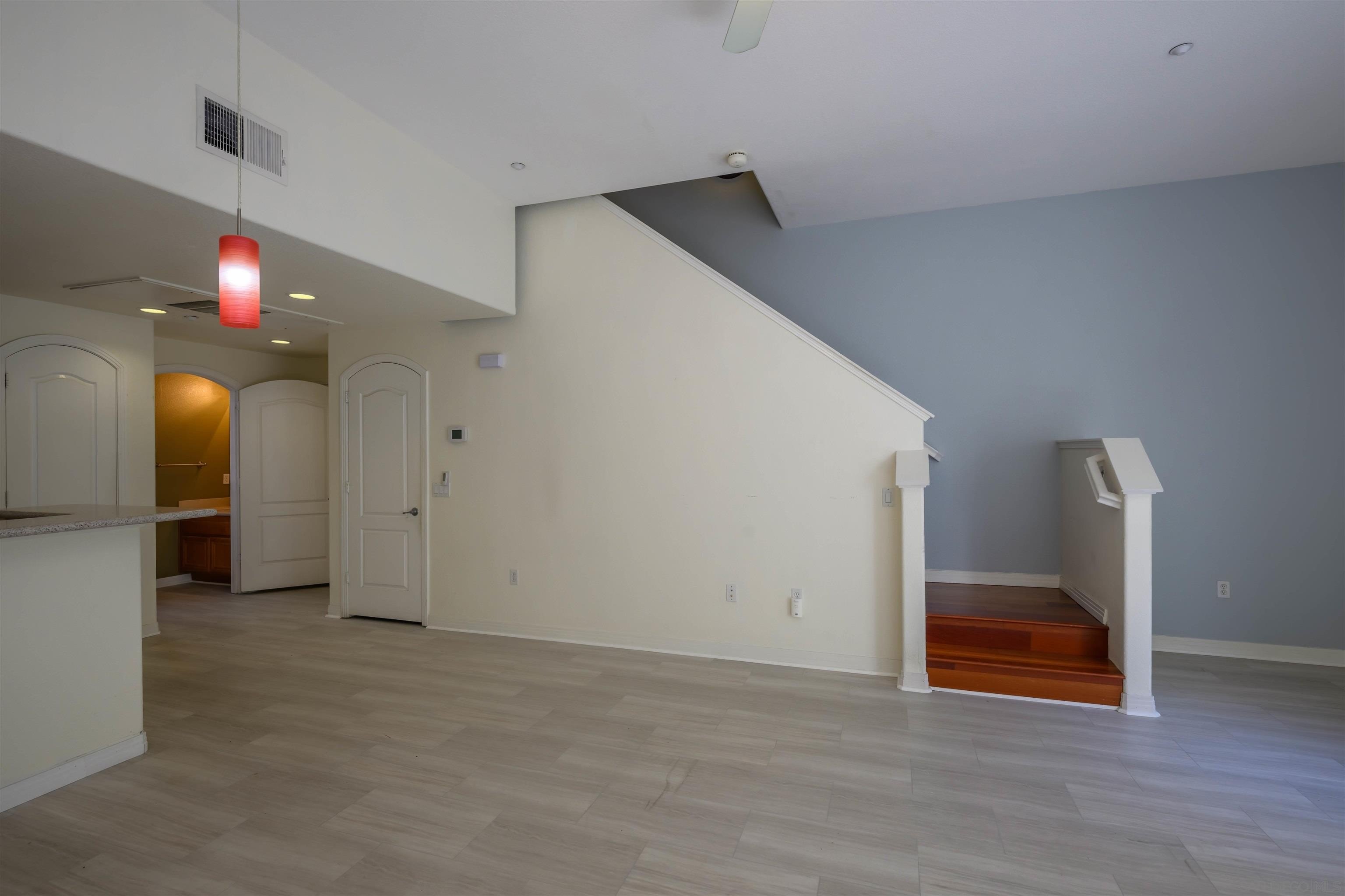 San Diego, California, 92101, United States, 2 Bedrooms Bedrooms, ,3 BathroomsBathrooms,Residential,For Sale,1713203