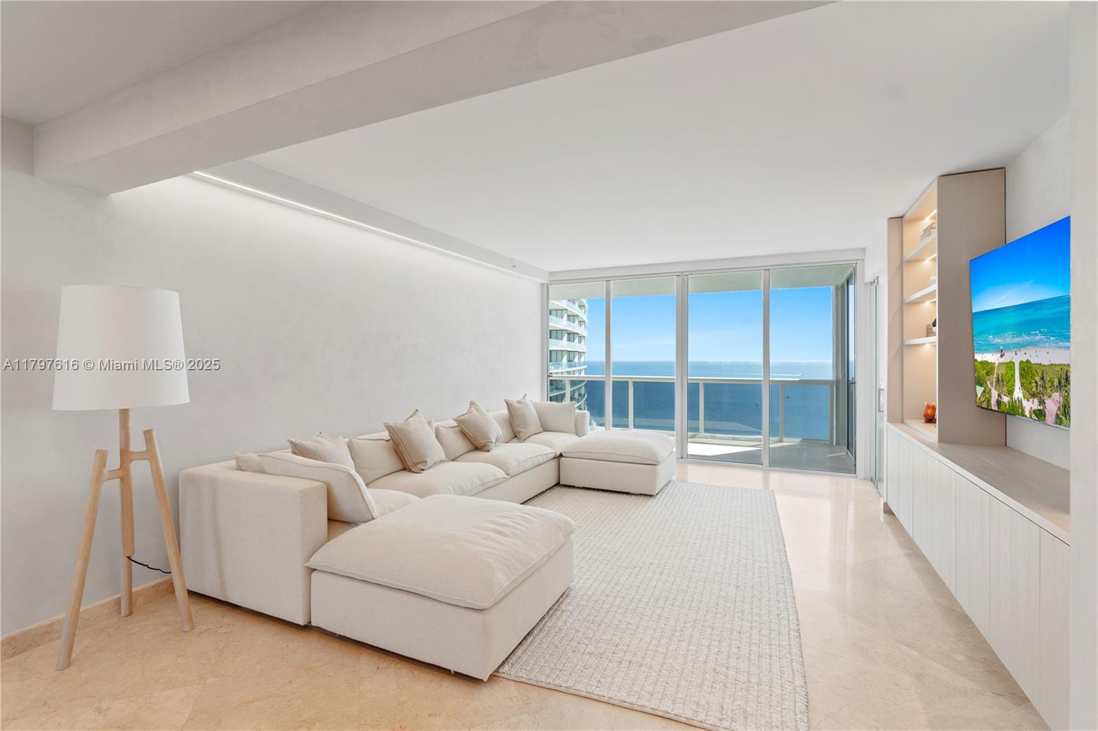 Sunny Isles Beach, Florida, 33160, United States, 3 Bedrooms Bedrooms, ,5 BathroomsBathrooms,Residential,For Sale,1796970