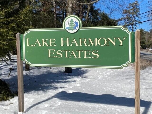 Lake Harmony, Pennsylvania, 18624, United States, 6 Bedrooms Bedrooms, ,3 BathroomsBathrooms,Residential,For Sale,1983616