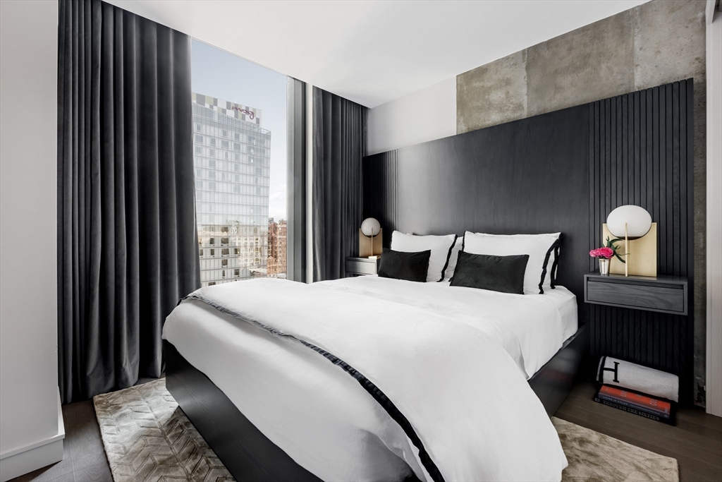 Boston, Massachusetts, 02116, United States, 1 Bedroom Bedrooms, ,1 BathroomBathrooms,Residential,For Sale,2002217