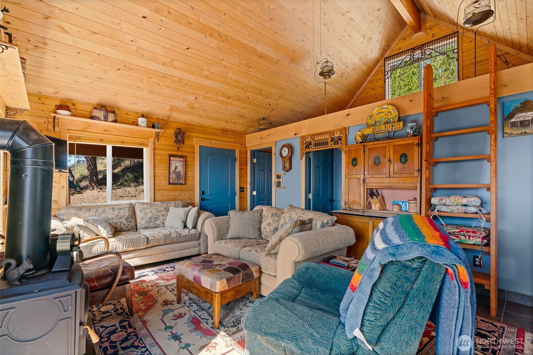 Ellensburg, Washington, 98926, United States, 3 Bedrooms Bedrooms, ,2 BathroomsBathrooms,Residential,For Sale,1881780