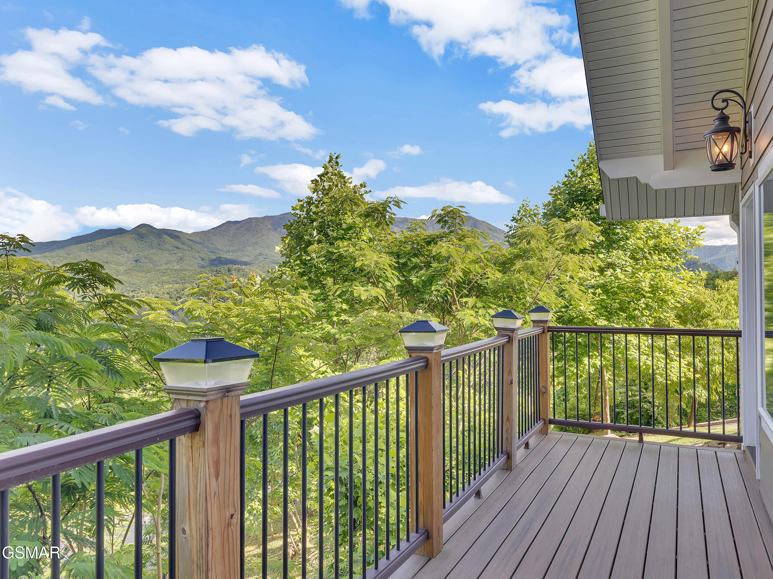 Gatlinburg, Tennessee, 37738, United States, 3 Bedrooms Bedrooms, ,4 BathroomsBathrooms,Residential,For Sale,1828723