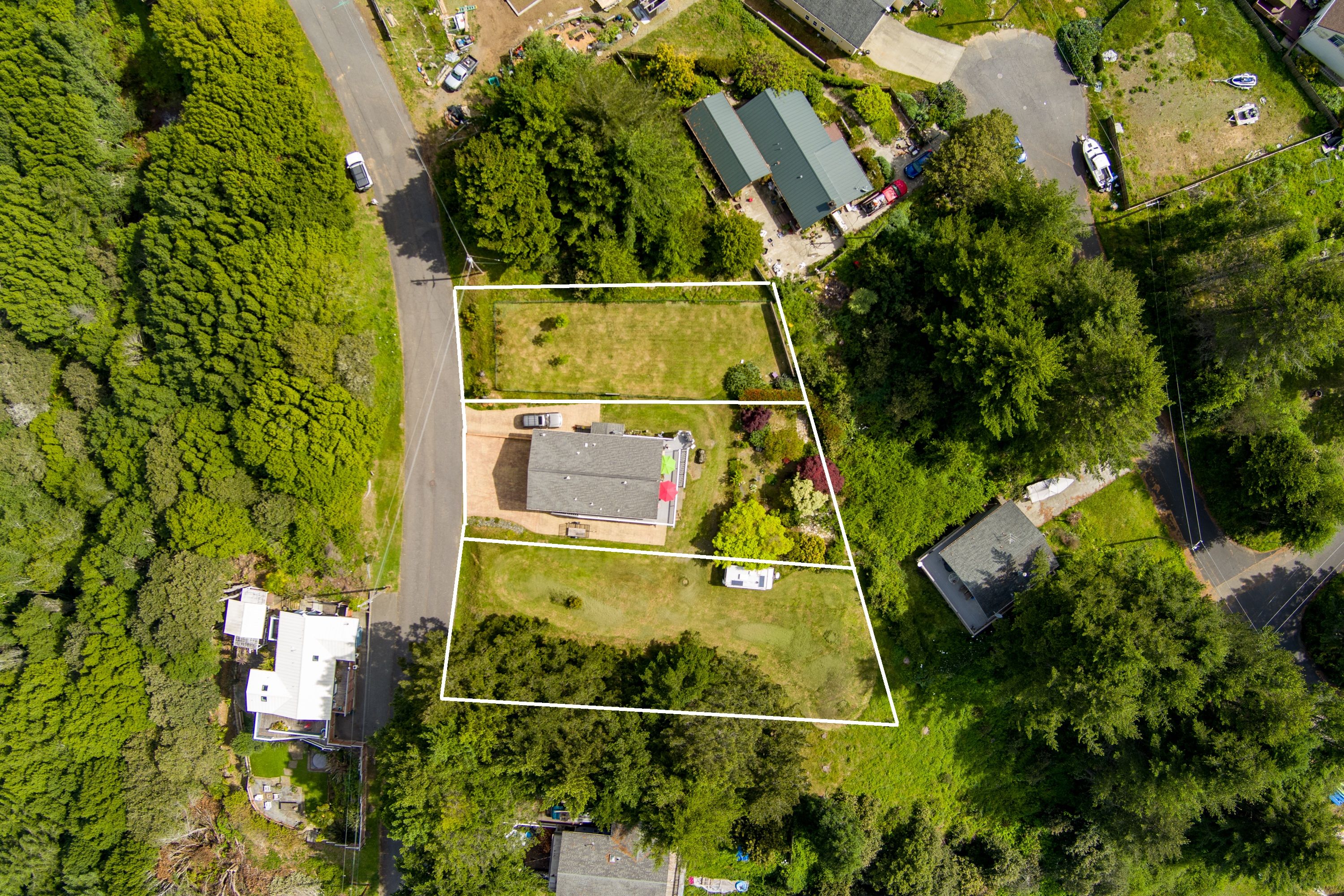  A Rare Ocean and Forest View Sanctuary with Three Adjoining Lots - 物件實景