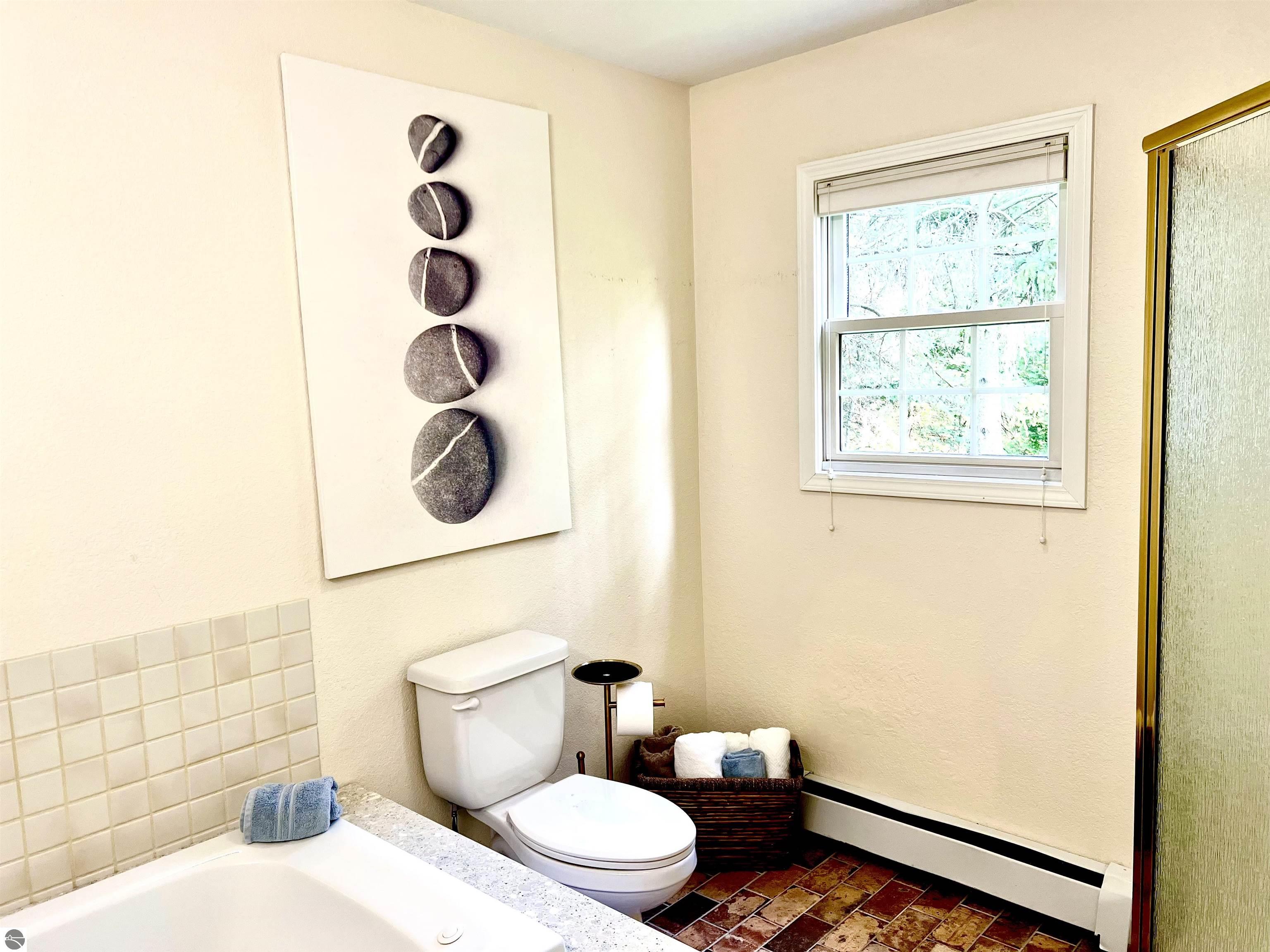 Traverse City, Michigan, 49686, United States, 4 Bedrooms Bedrooms, ,3 BathroomsBathrooms,Residential,For Sale,1883605