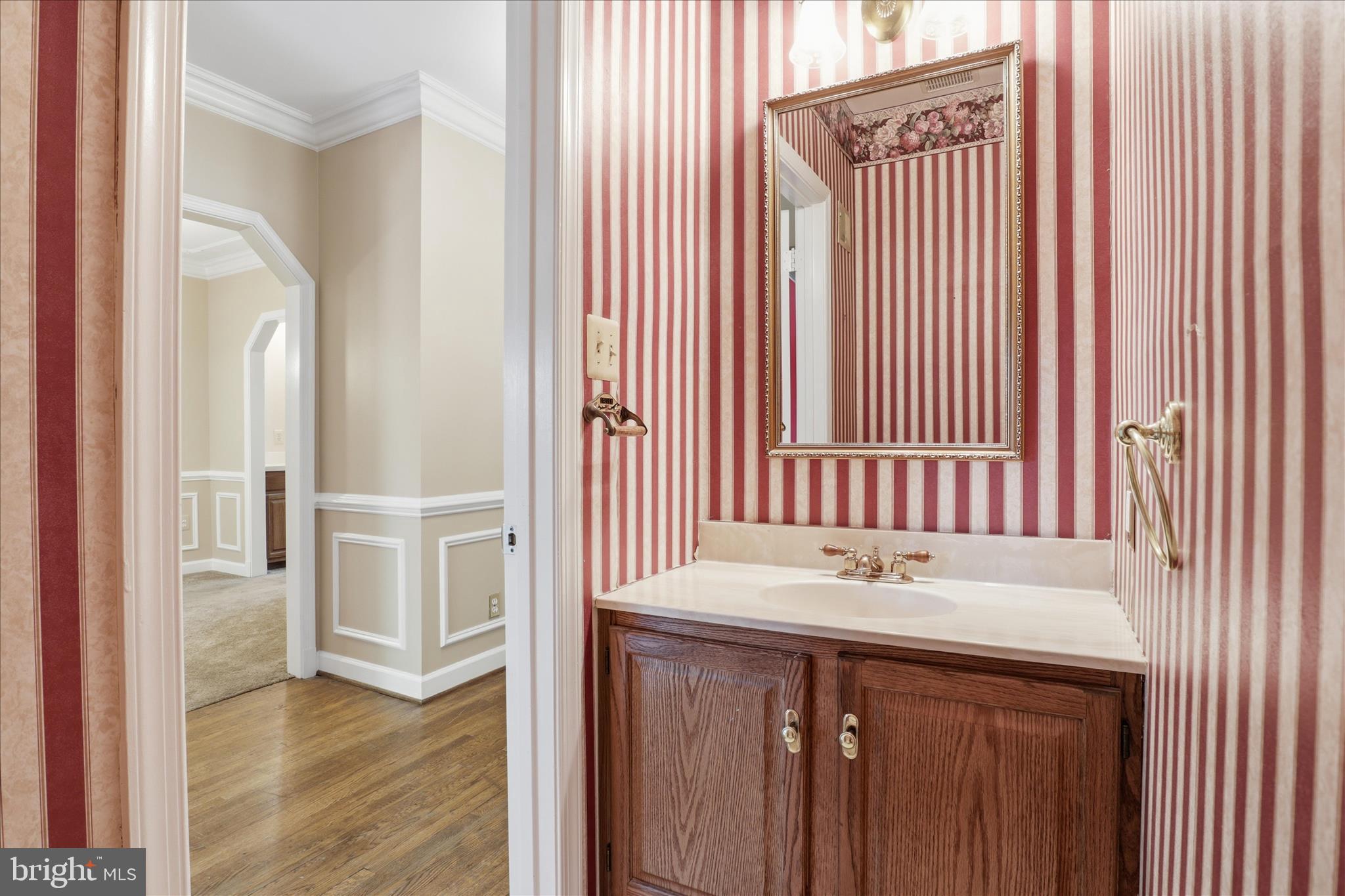 Alexandria, Virginia, 22315, United States, 4 Bedrooms Bedrooms, ,4 BathroomsBathrooms,Residential,For Sale,2048951