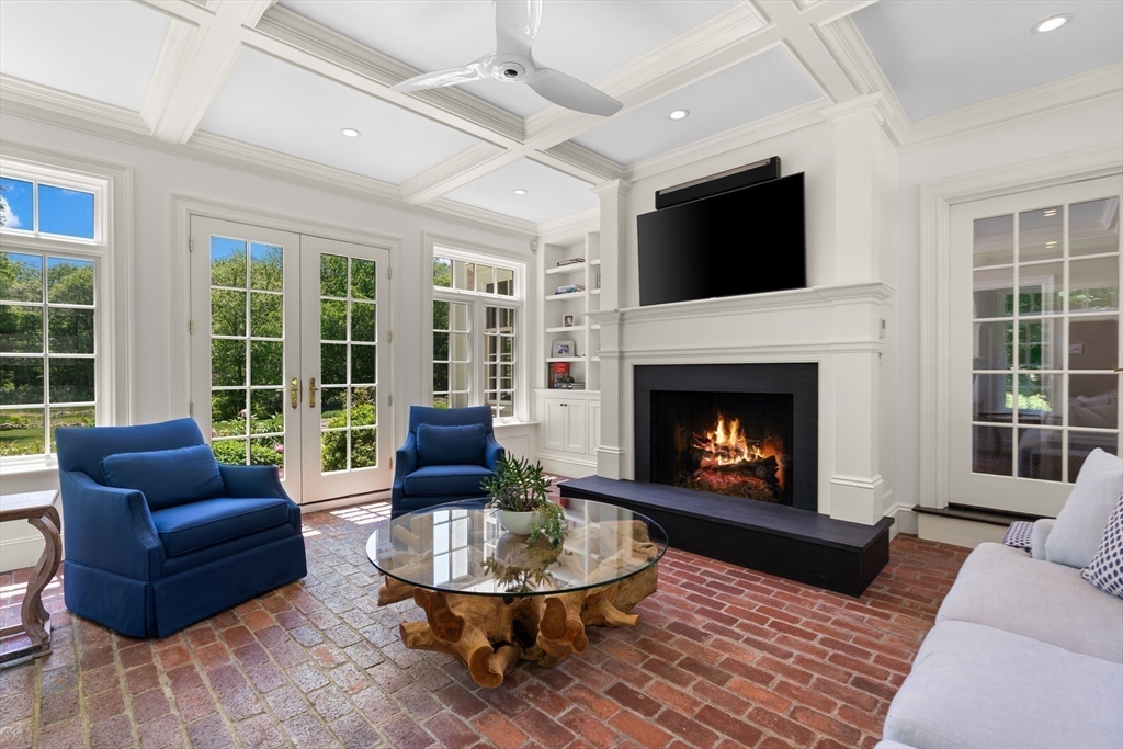 Westwood, Massachusetts, 02090, United States, 5 Bedrooms Bedrooms, ,7 BathroomsBathrooms,Residential,For Sale,1985455