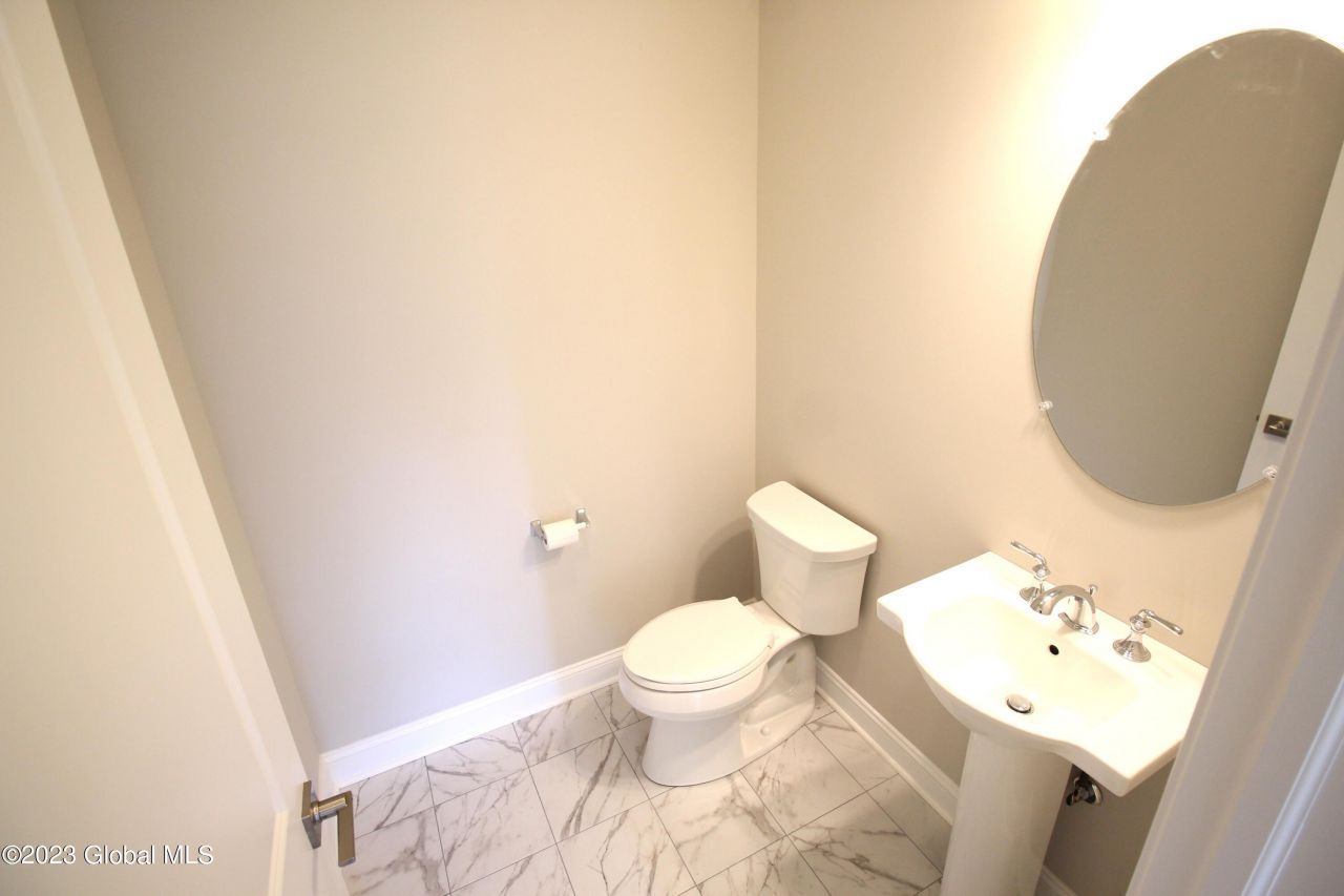 Clifton Park, New York, 12065, United States, 4 Bedrooms Bedrooms, ,3 BathroomsBathrooms,Residential,For Sale,1933145