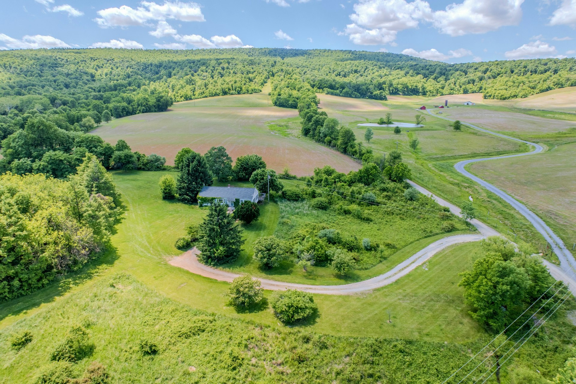  35339 Appalachian Trail Road, Round Hill, VA 20141 - 物件實景