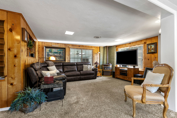 Uintah, Utah, 84403, United States, 4 Bedrooms Bedrooms, ,1 BathroomBathrooms,Residential,For Sale,1874863