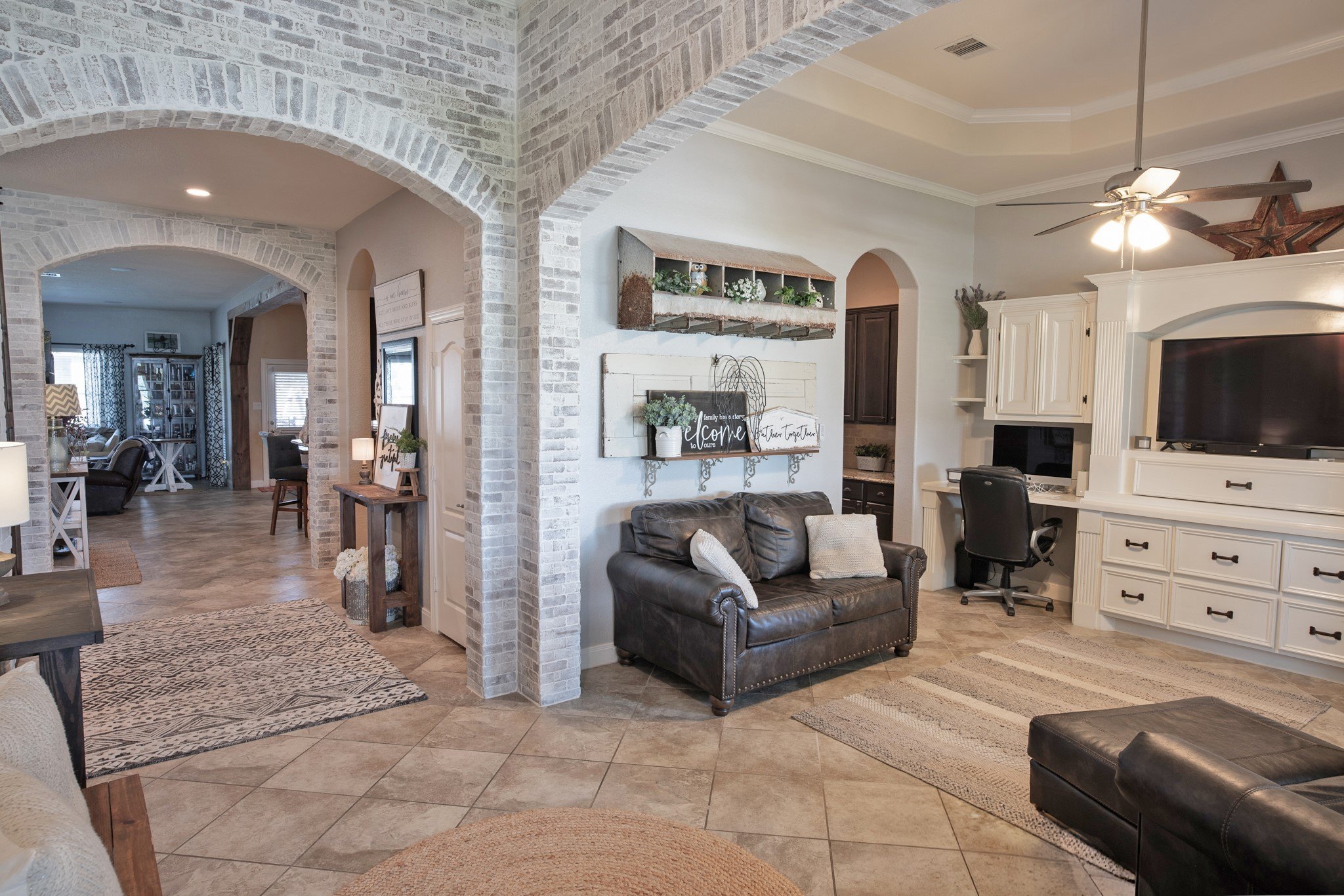 Angleton, Texas, 77515, United States, 4 Bedrooms Bedrooms, ,2 BathroomsBathrooms,Residential,For Sale,2049018