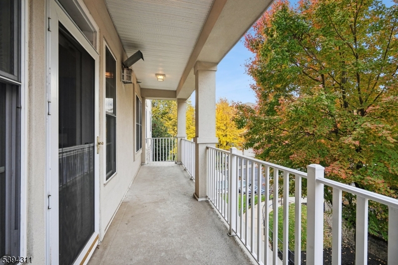 Cedar Grove Twp., New Jersey, 07009, United States, 2 Bedrooms Bedrooms, ,2 BathroomsBathrooms,Residential,For Sale,1989209