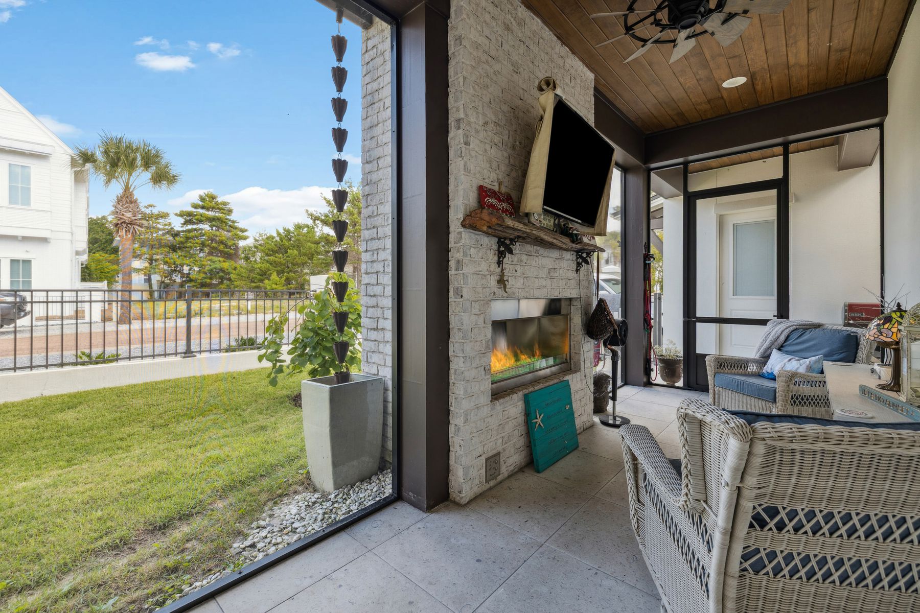  Crafted for Coastal Living in Gated Gulf-Front Community - 物件實景