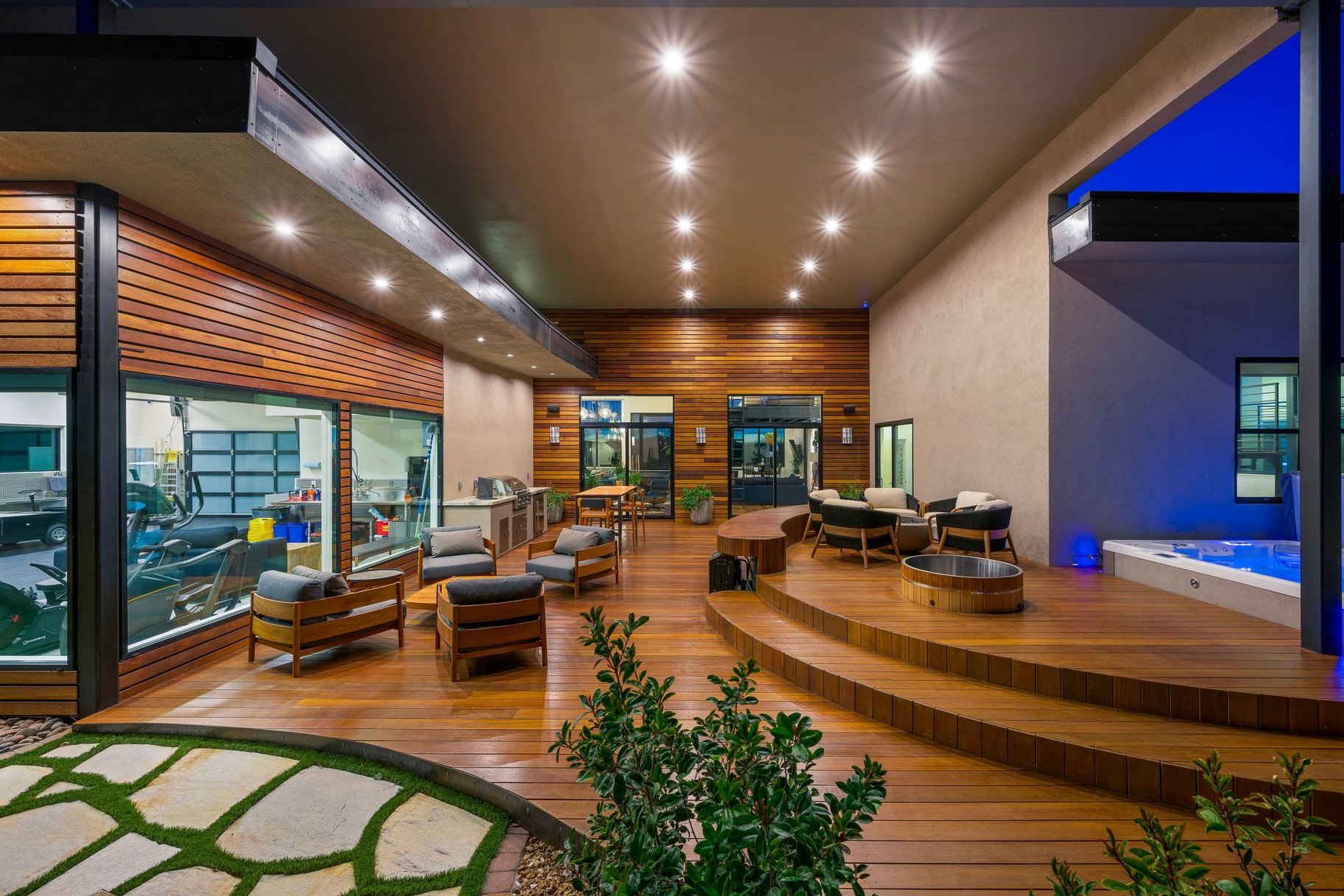  Built for Speed and Designed for Luxury Living - 物件實景