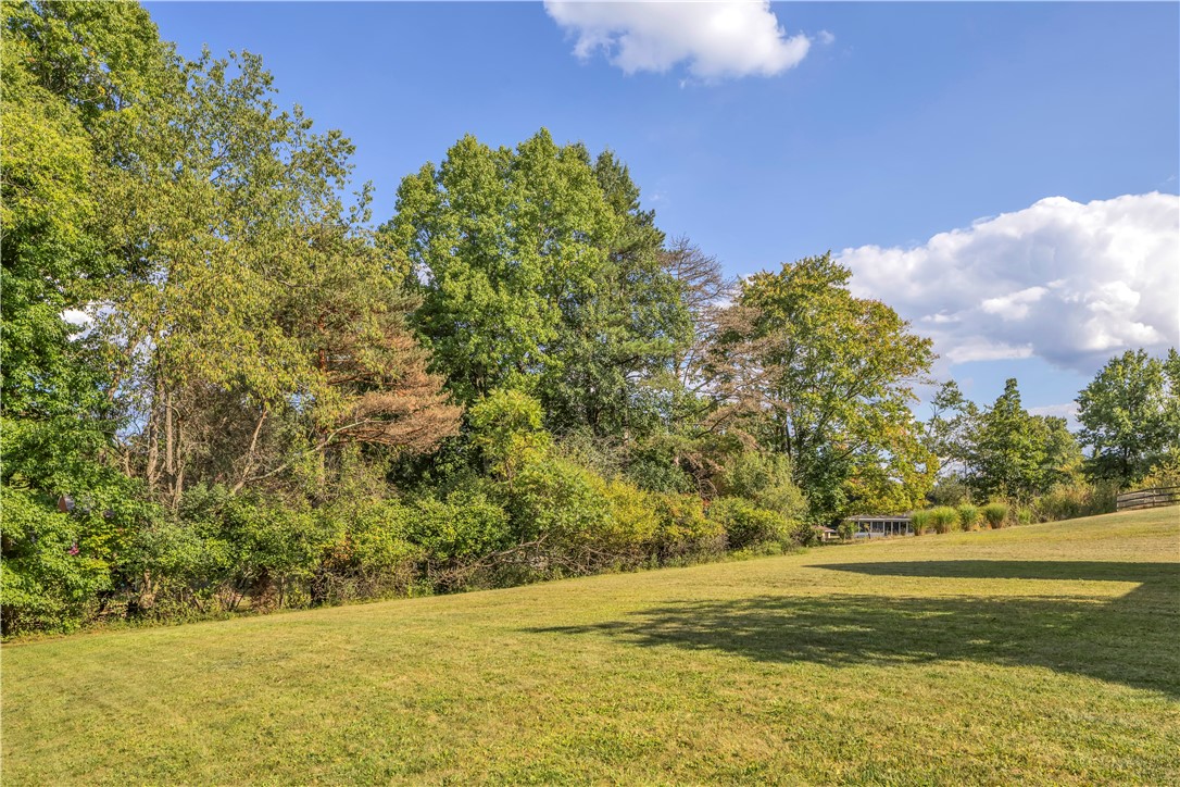 McCandless, Pennsylvania, 15101, United States, 4 Bedrooms Bedrooms, ,3 BathroomsBathrooms,Residential,For Sale,1940851