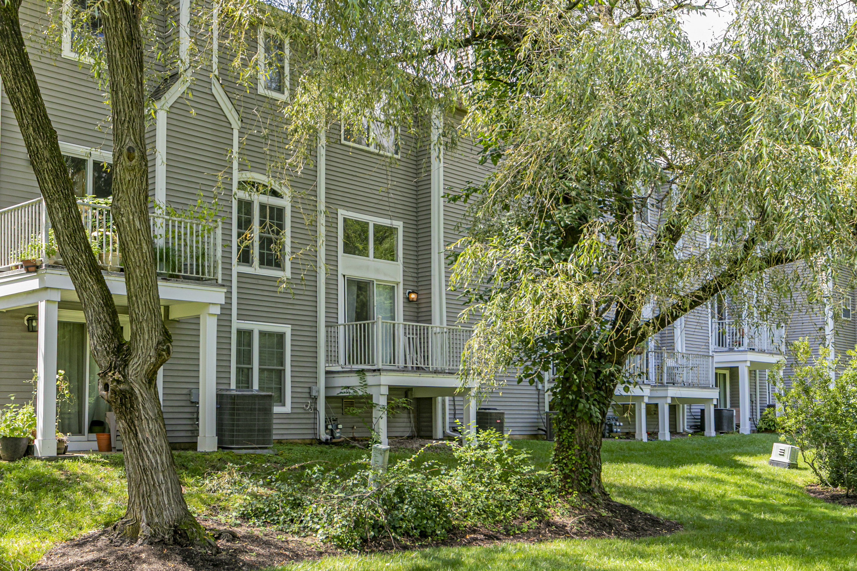  Open, Airy Living in Windsor Haven - 物件實景