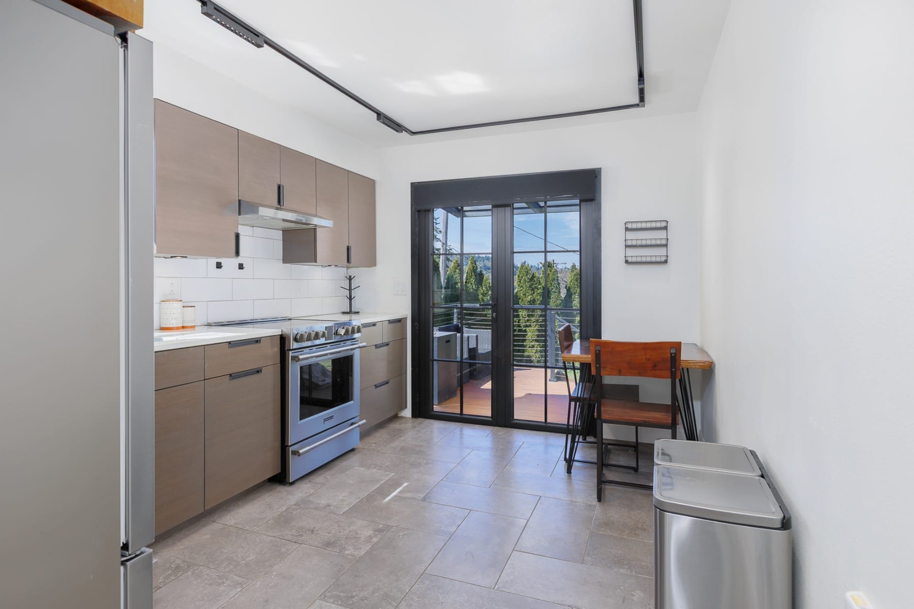  791 SE FIR ST Toledo, OR 97391 - 物件實景