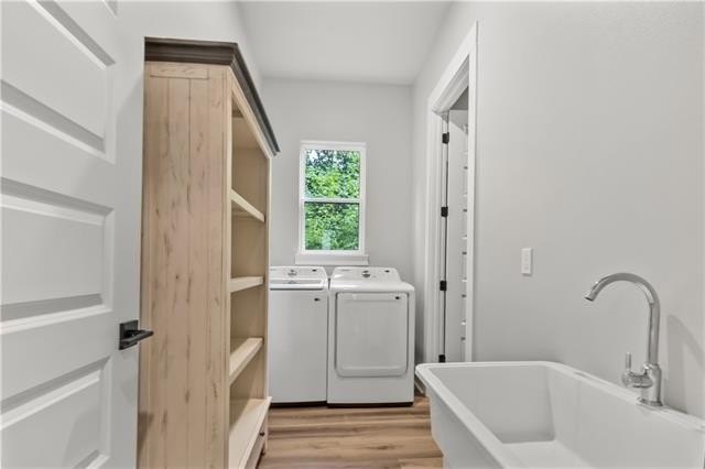 Abita Springs, Louisiana, 70420, United States, 3 Bedrooms Bedrooms, ,3 BathroomsBathrooms,Residential,For Sale,1870312