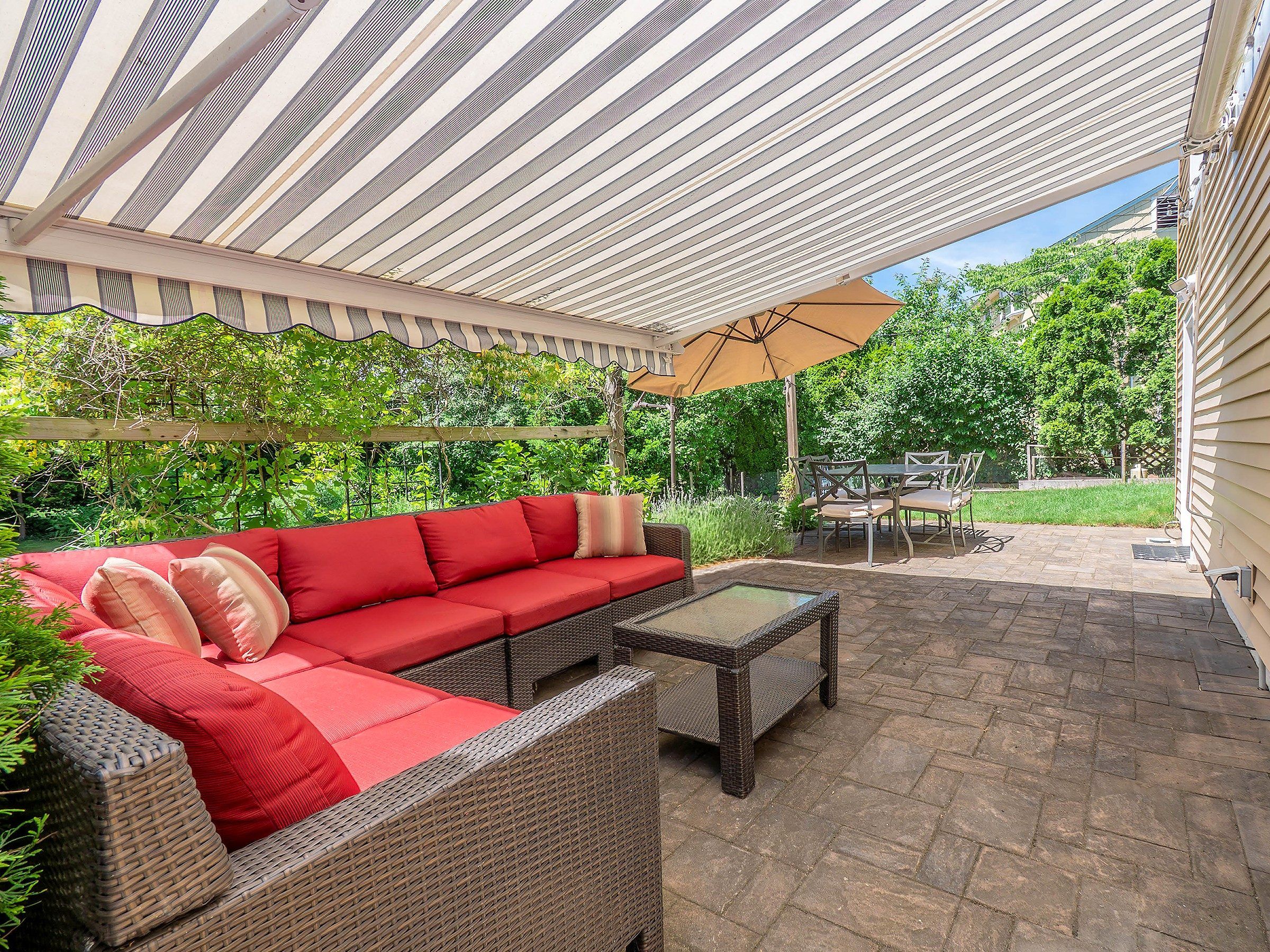  22 Andover Road, Port Washington, NY, 11050 - 物件實景