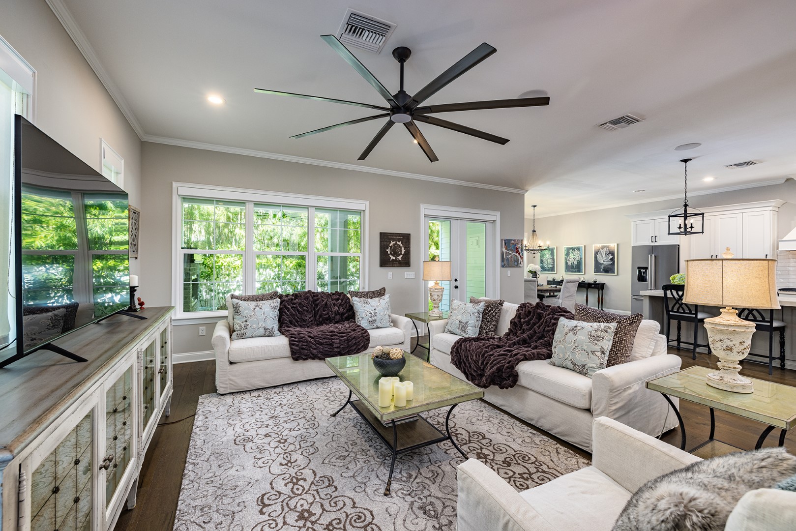 Tampa, Florida, 33629, United States, 4 Bedrooms Bedrooms, ,4 BathroomsBathrooms,Residential,For Sale,1981246