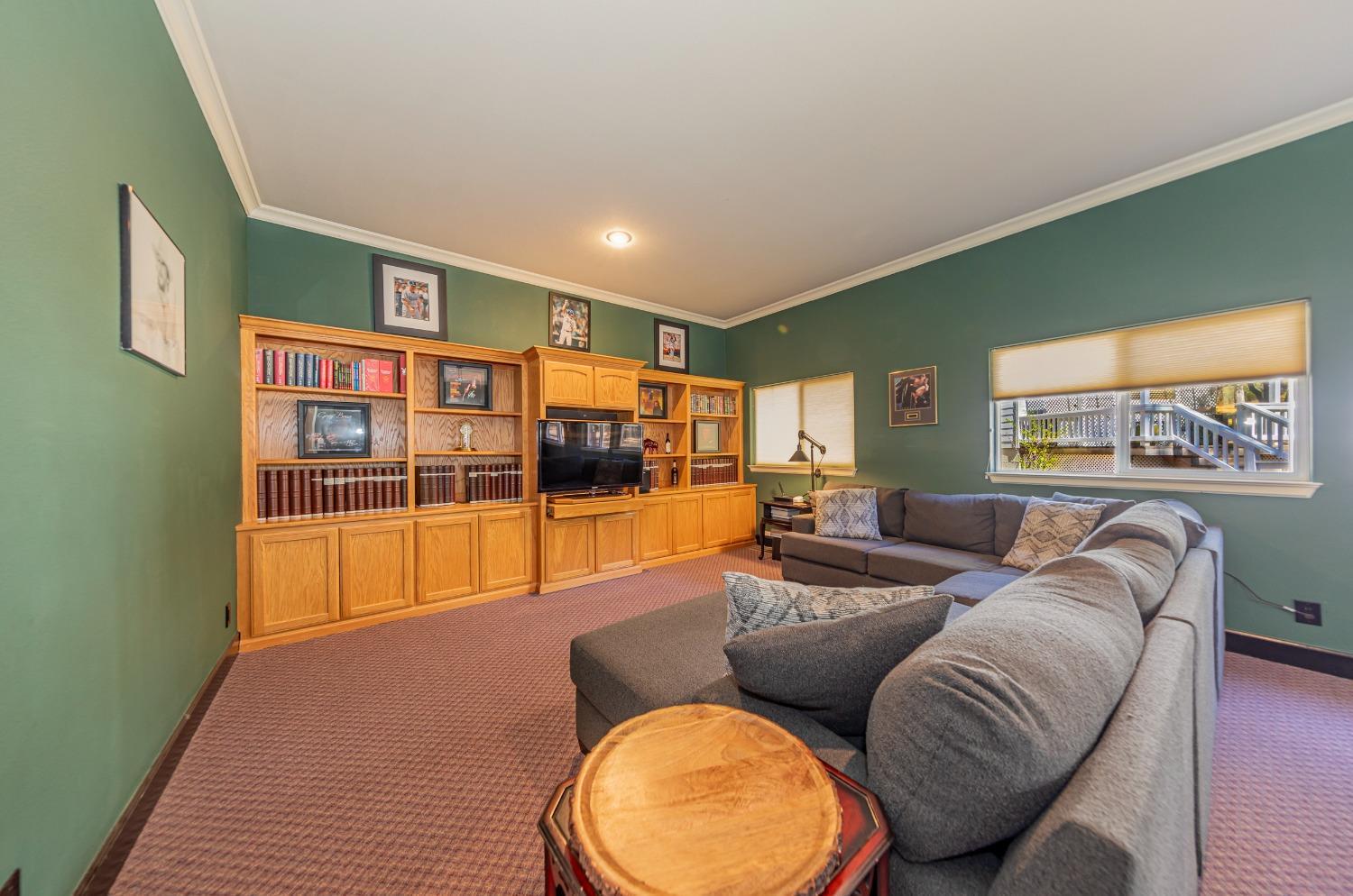 Ahwahnee, California, 93601, United States, 4 Bedrooms Bedrooms, ,3 BathroomsBathrooms,Residential,For Sale,1978318