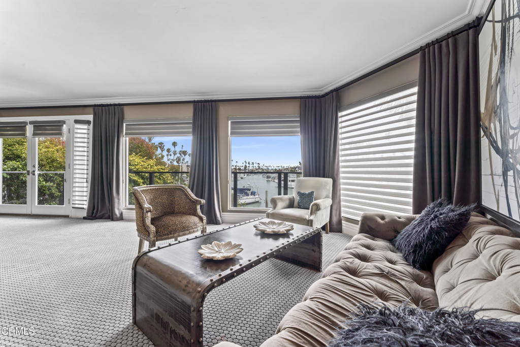 Ventura, California, 93001, United States, 5 Bedrooms Bedrooms, ,3 BathroomsBathrooms,Residential,For Sale,1839007