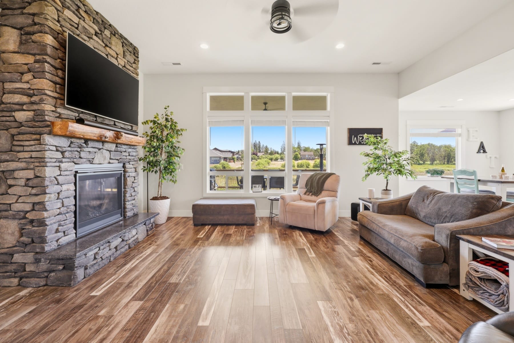  37 Terra Linda Court Eagle Point, OR 97524 - 物件實景