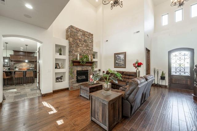 St. George, Utah, 84790, United States, 5 Bedrooms Bedrooms, ,4 BathroomsBathrooms,Residential,For Sale,2005572