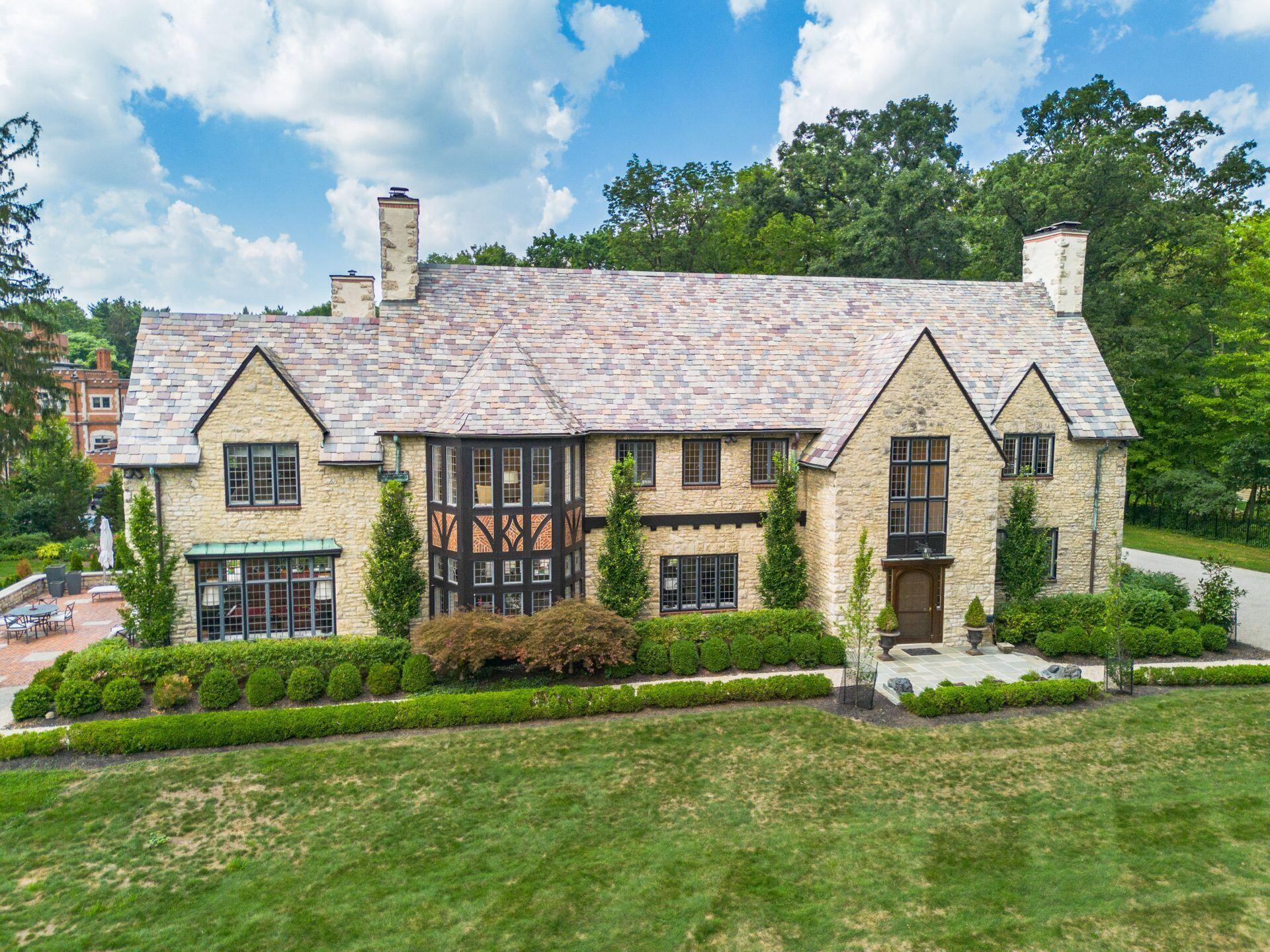 Bexley, Ohio, 43209, United States, 5 Bedrooms Bedrooms, ,6 BathroomsBathrooms,Residential,For Sale,1920055