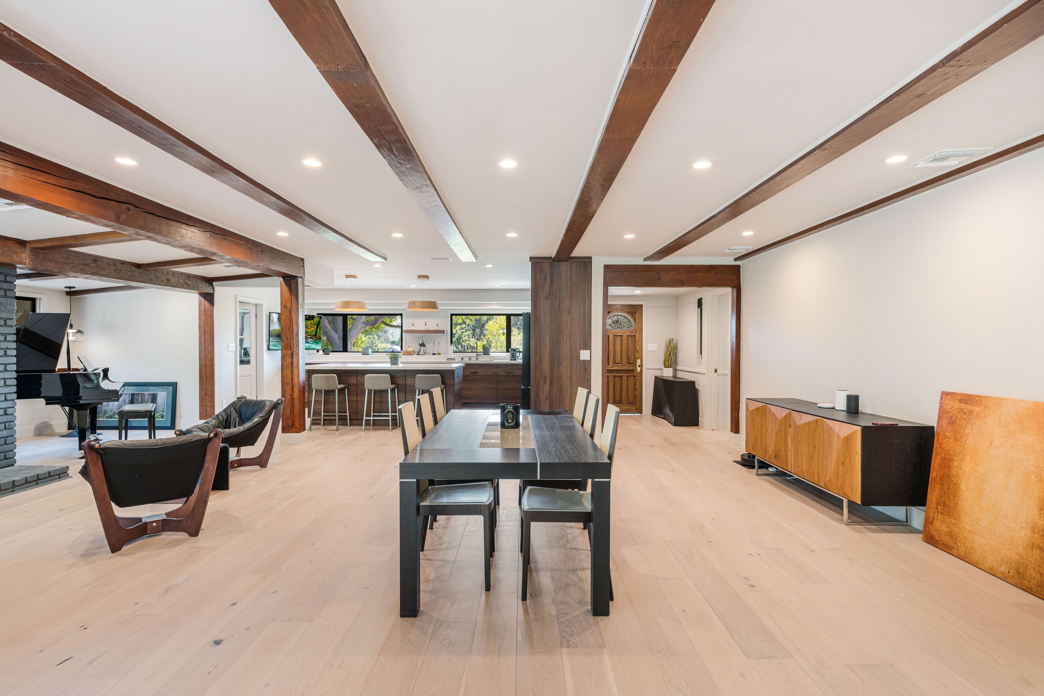  5950 Winnetka Avenue - 物件實景